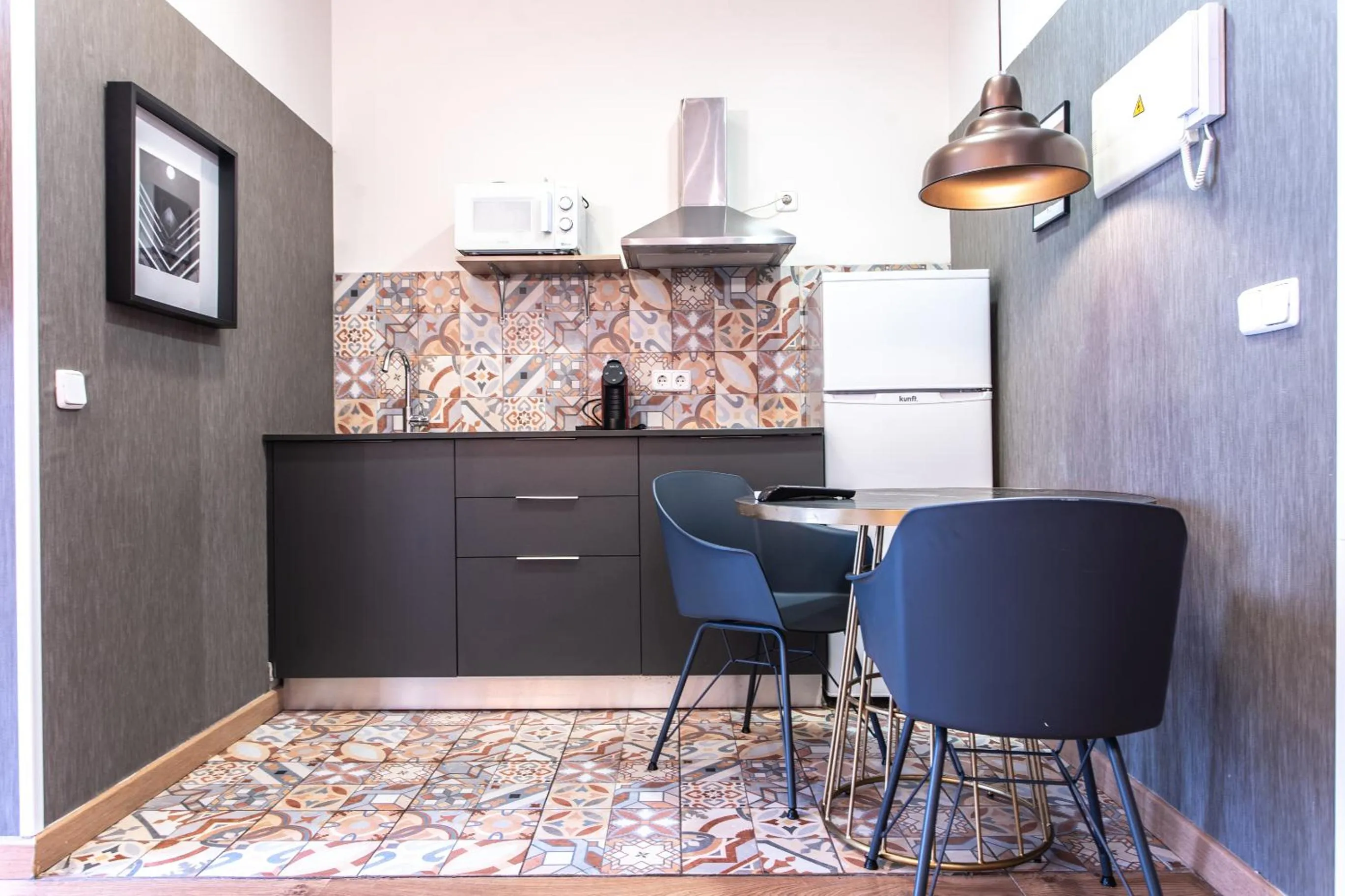 kitchen in SUITES YOU Zinc