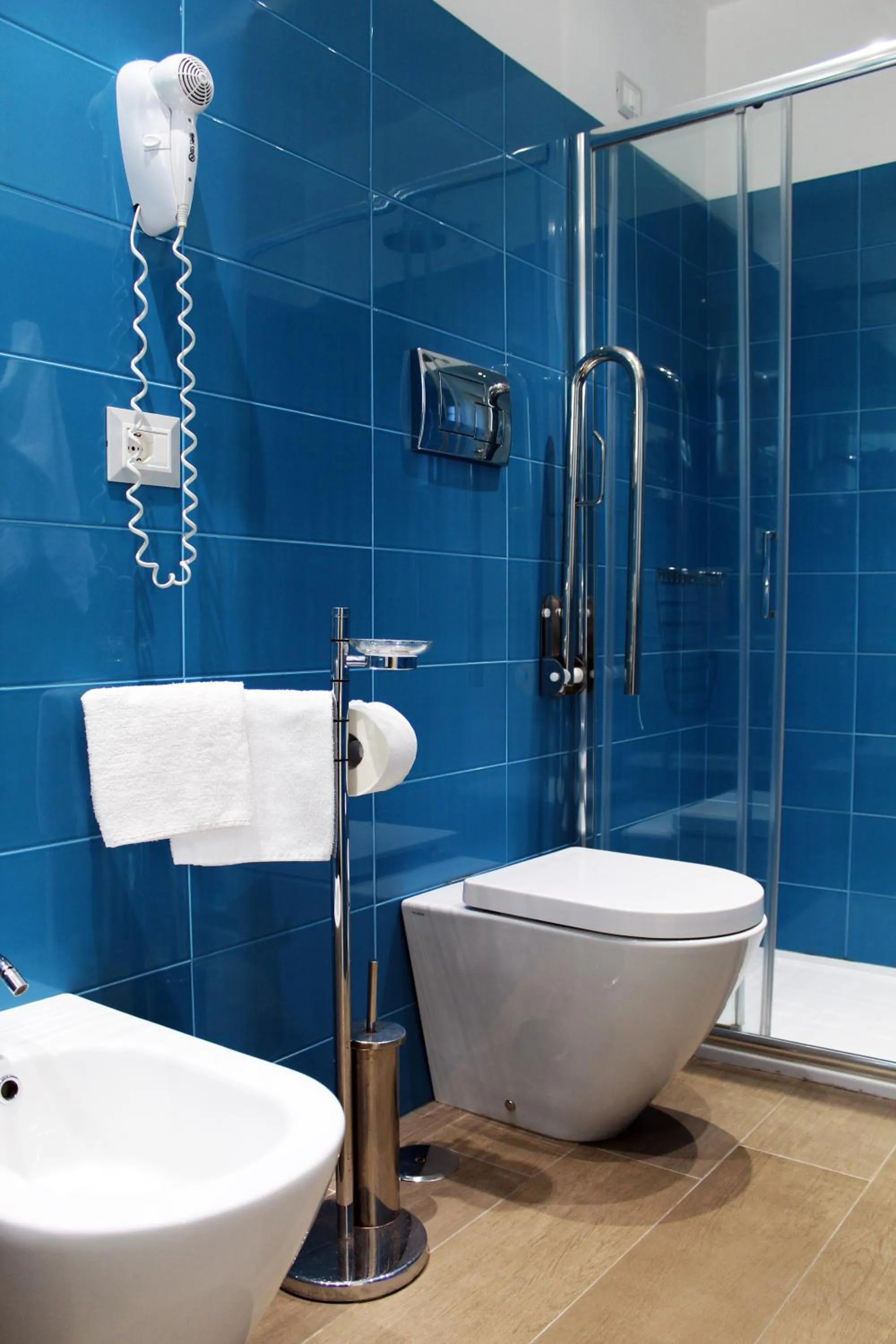 Shower in Hotel Mare