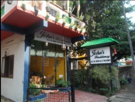 Facade/entrance in Johns Residency