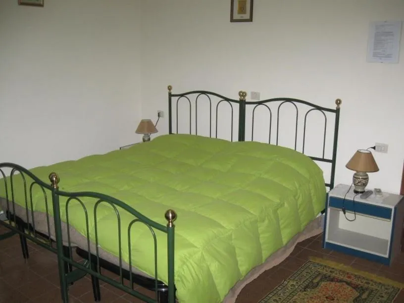 Bed in Albergo Ristorante Guidi