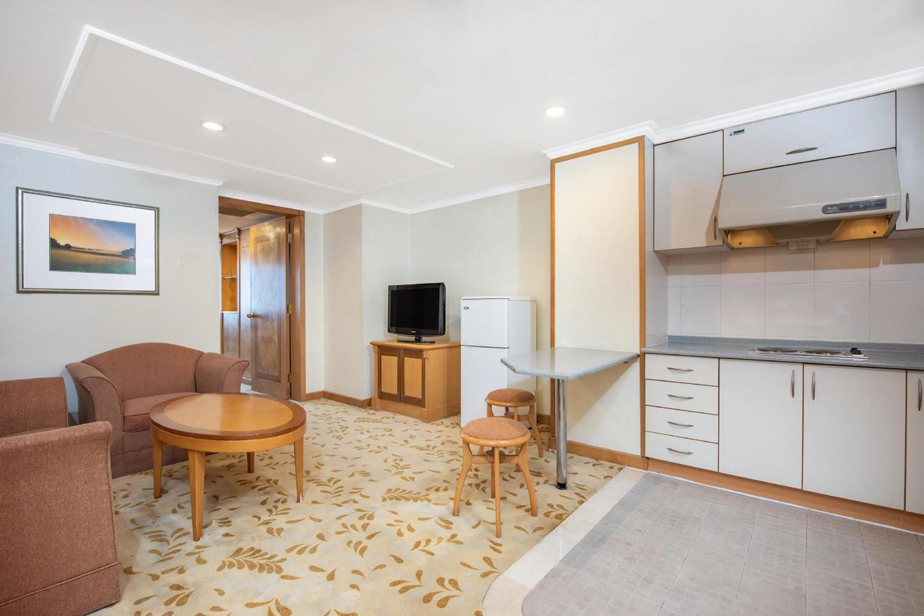 Photo of the whole room in Holiday Inn Beijing Chang An West by IHG