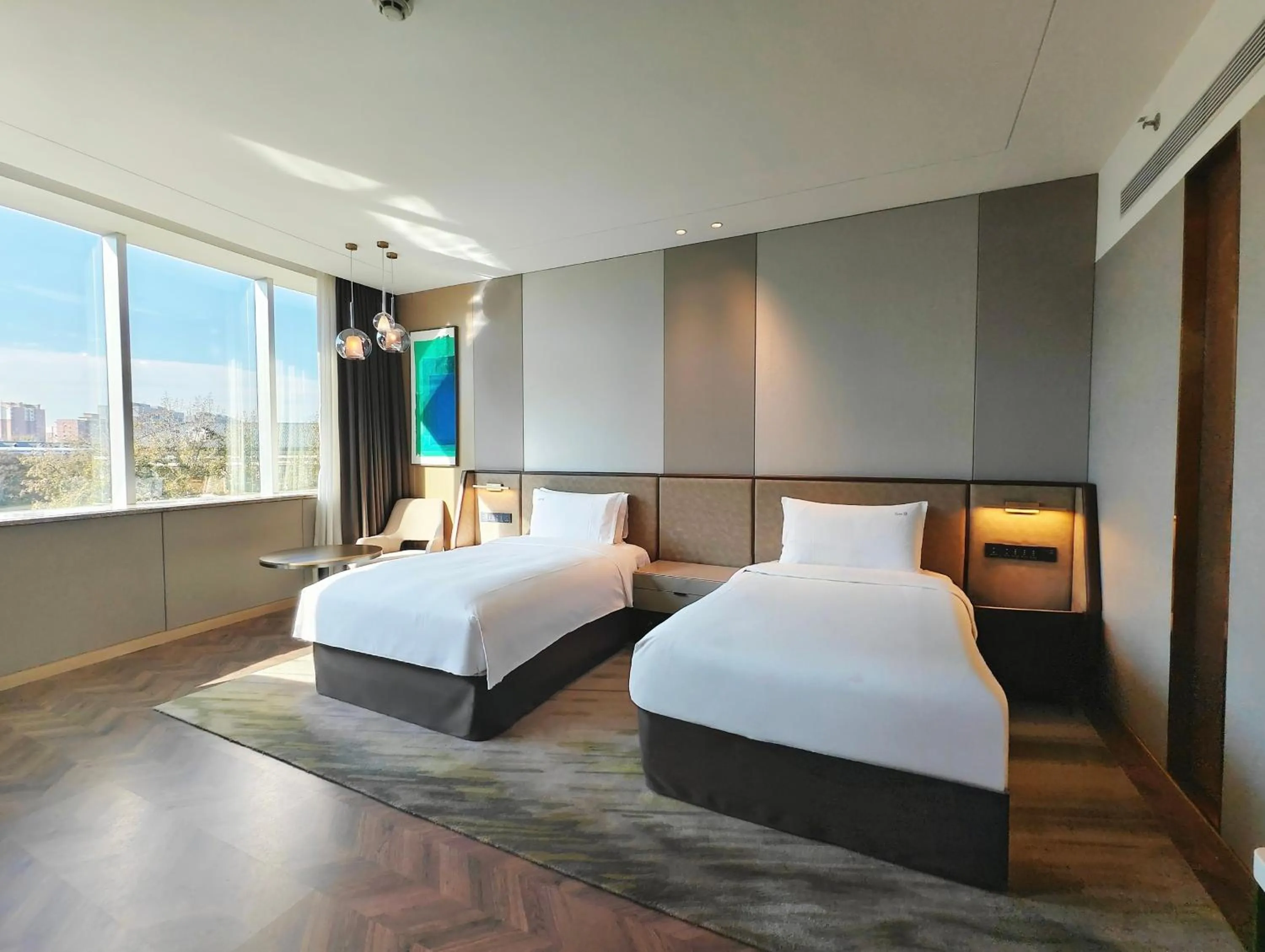Property building, Bed in Holiday Inn Beijing Chang An West by IHG