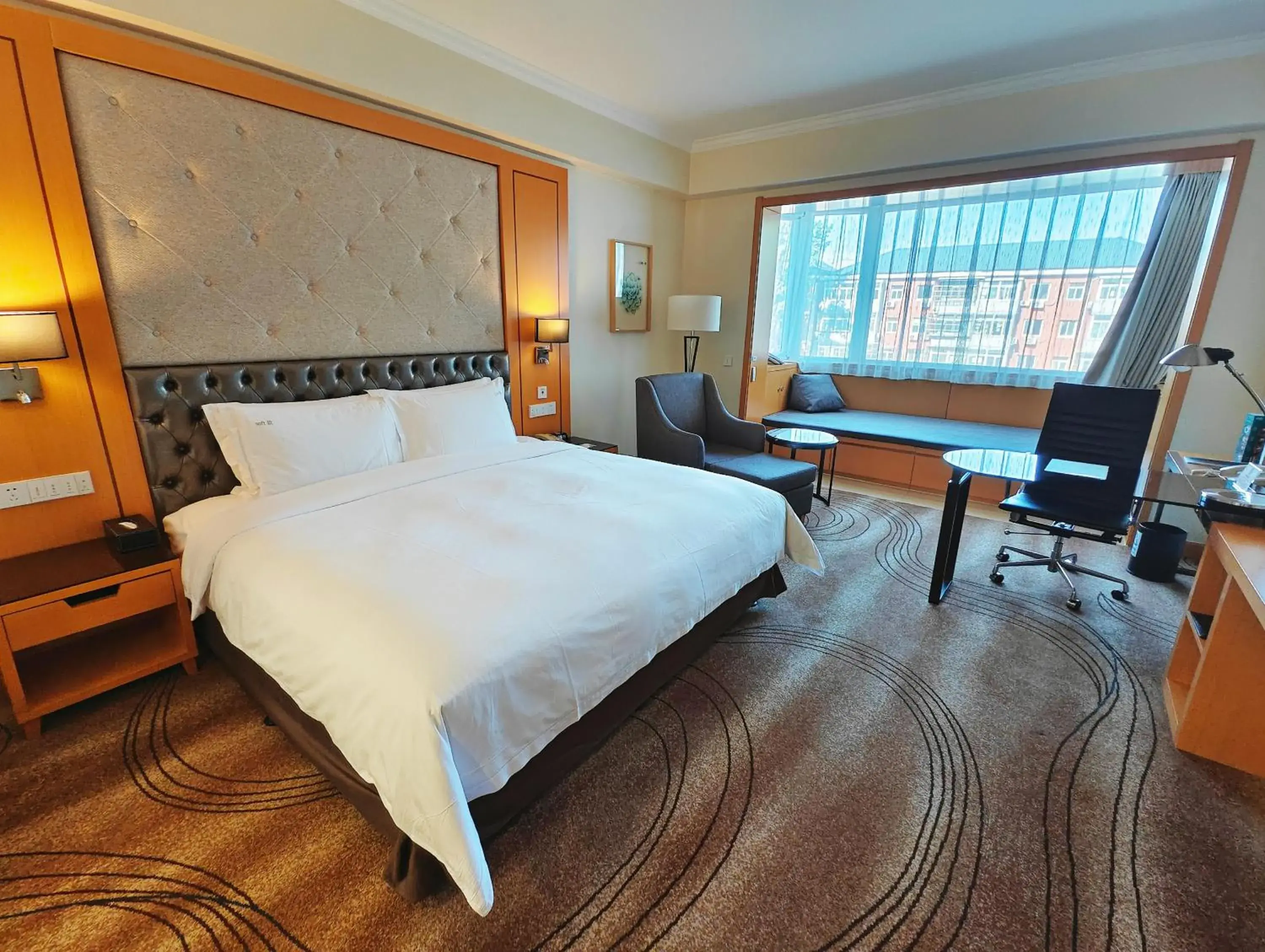 Holiday Inn Beijing Chang An West by IHG Holiday Inn Beijing Chang An West by IHG