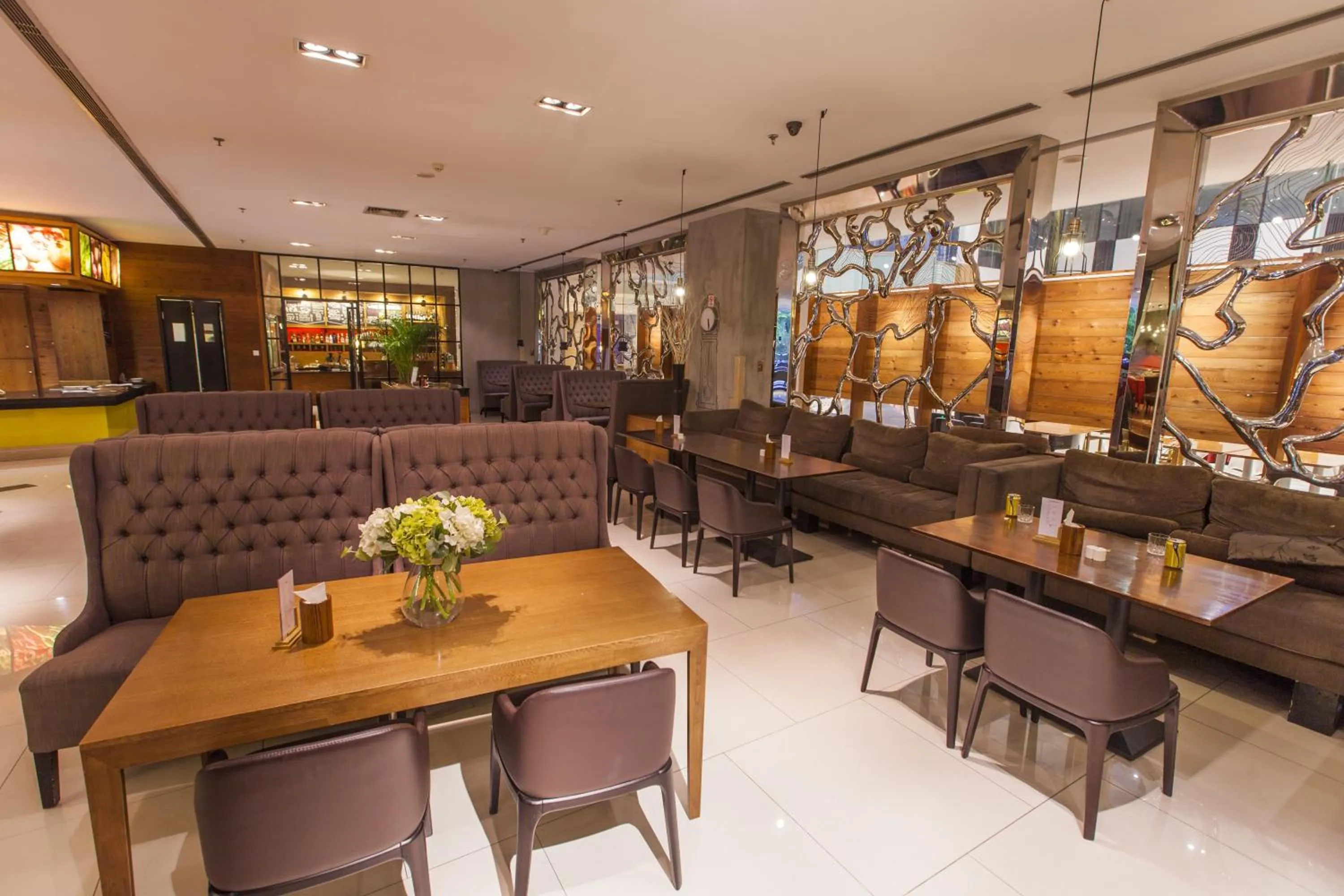 Breakfast in LeafIN Hotel Beijing Minzuyuan l Bird's Nest