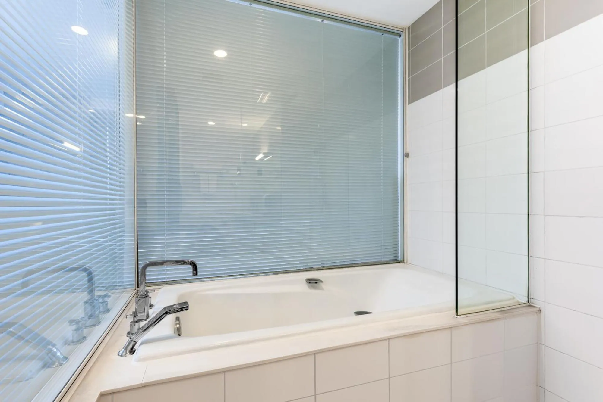 Bathroom in LeafIN Hotel Beijing Minzuyuan l Bird's Nest