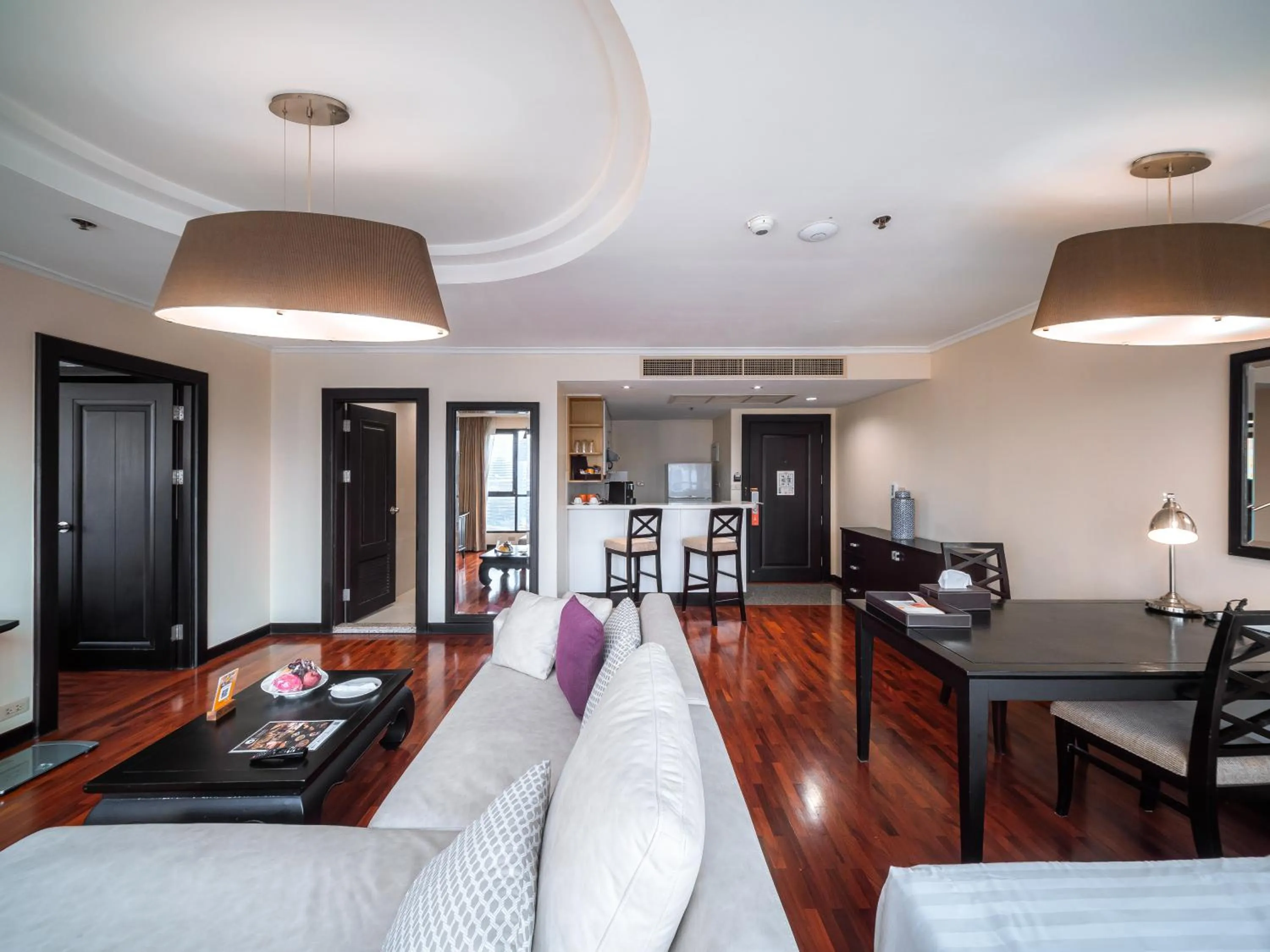 Living room in Bandara Suites Silom, Bangkok
