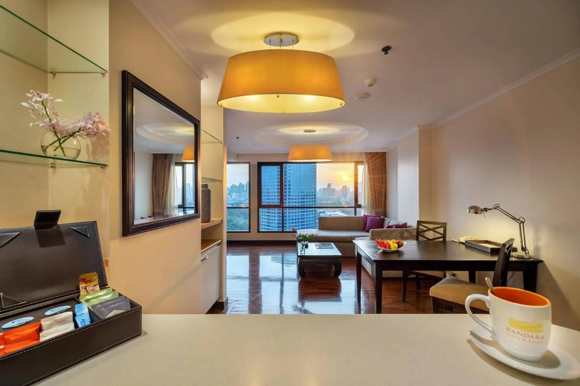 Coffee/tea facilities in Bandara Suites Silom, Bangkok