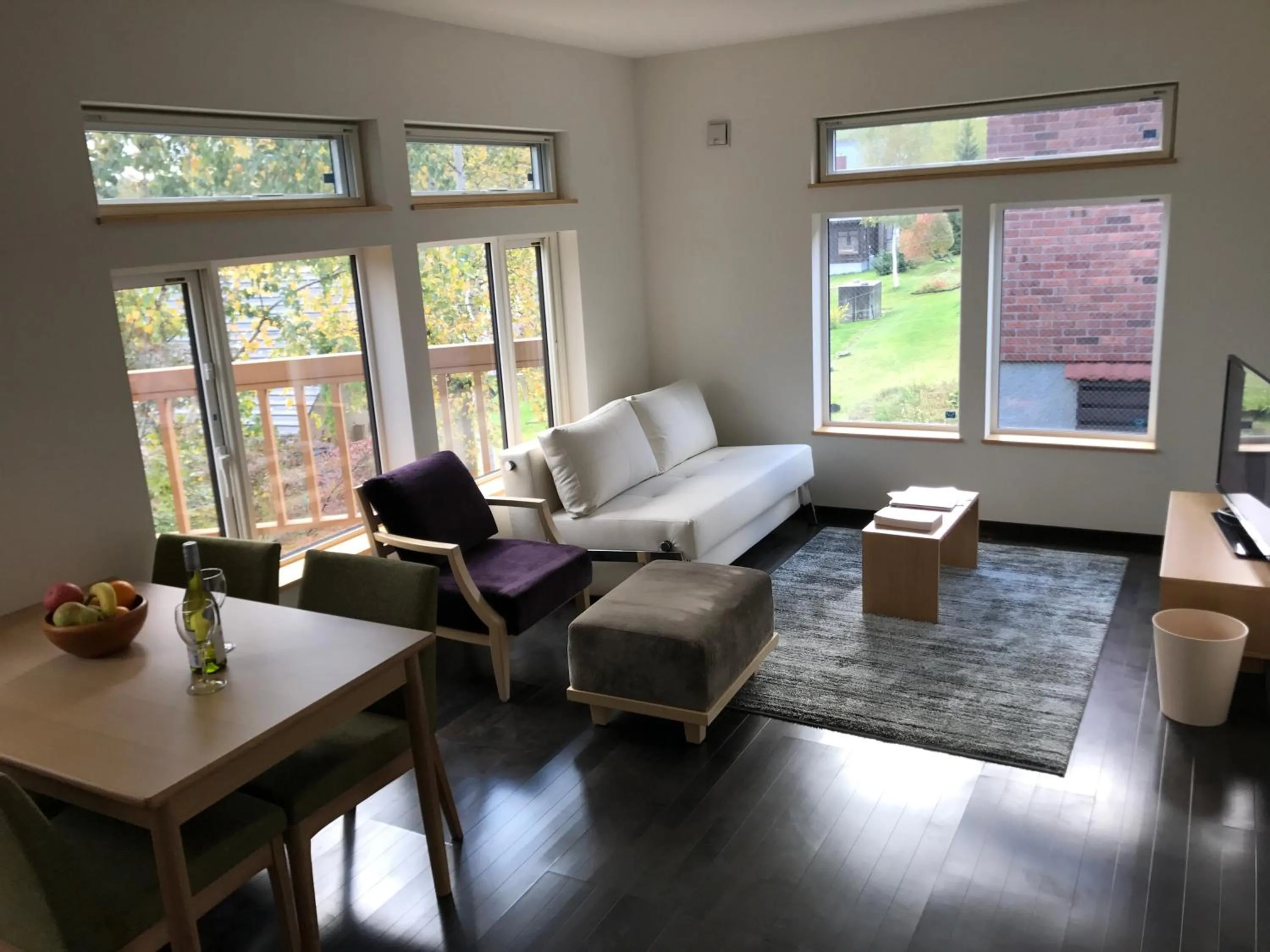 Living room in Lodge Mori Apartments