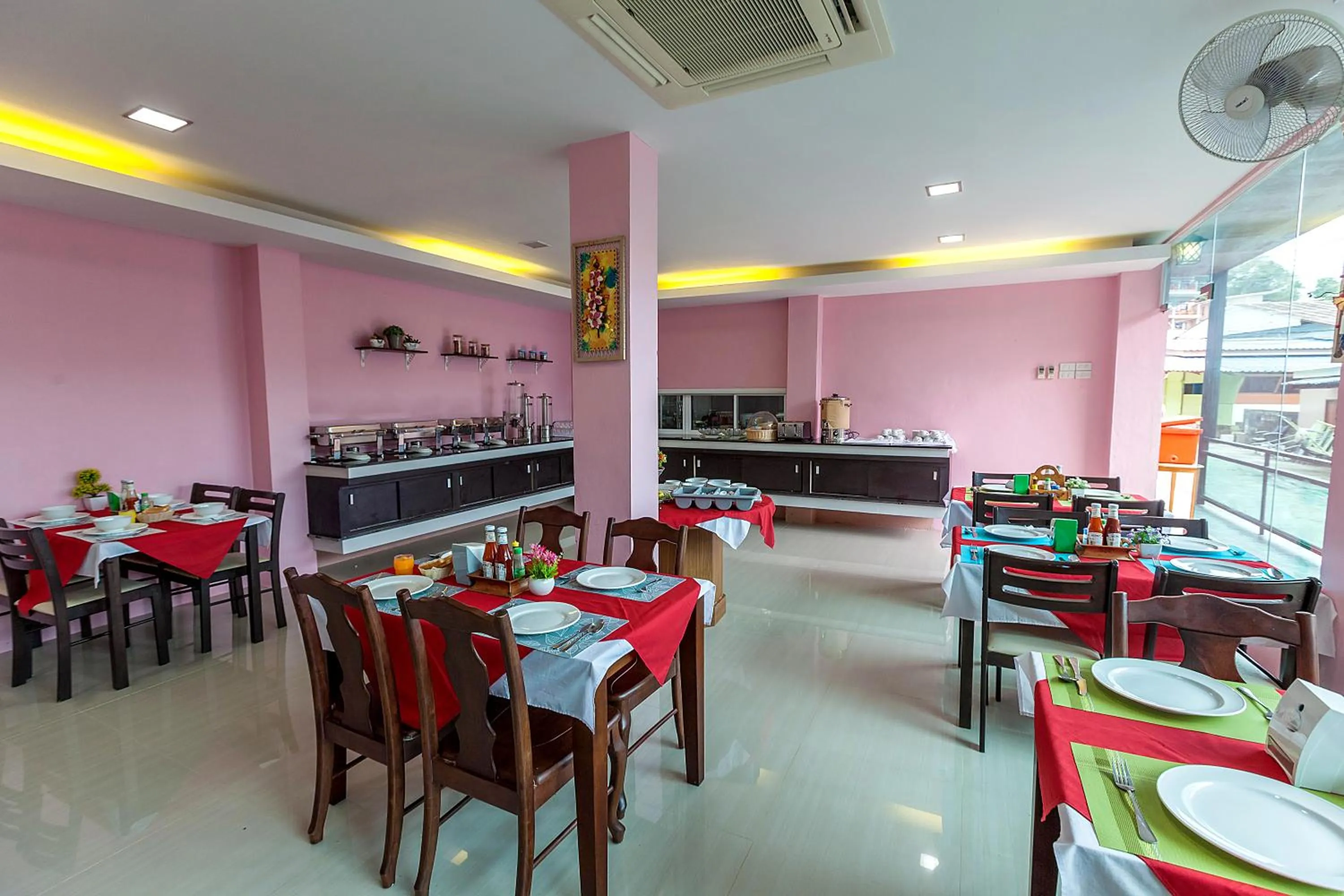 Restaurant/places to eat in Phi Phi Top View Resort