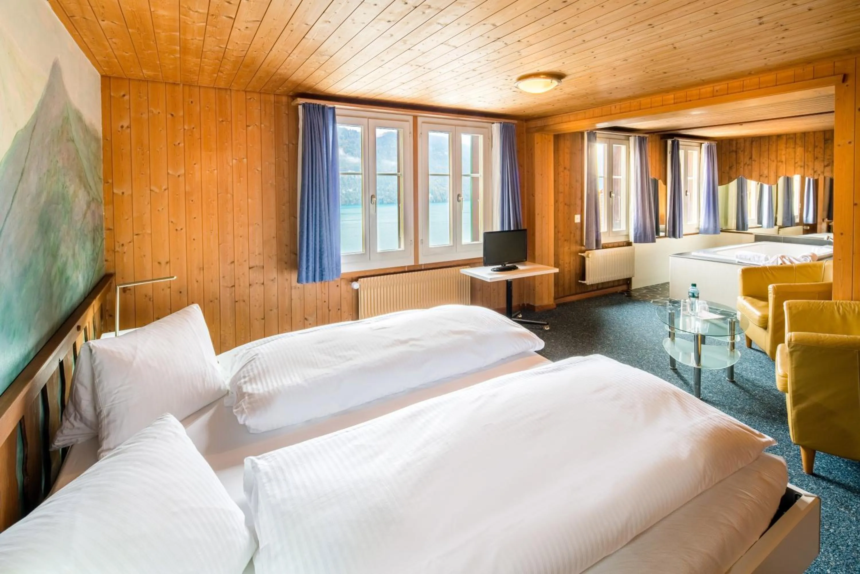 Photo of the whole room, Bed in Hotel Lindenhof by Crossworld AG