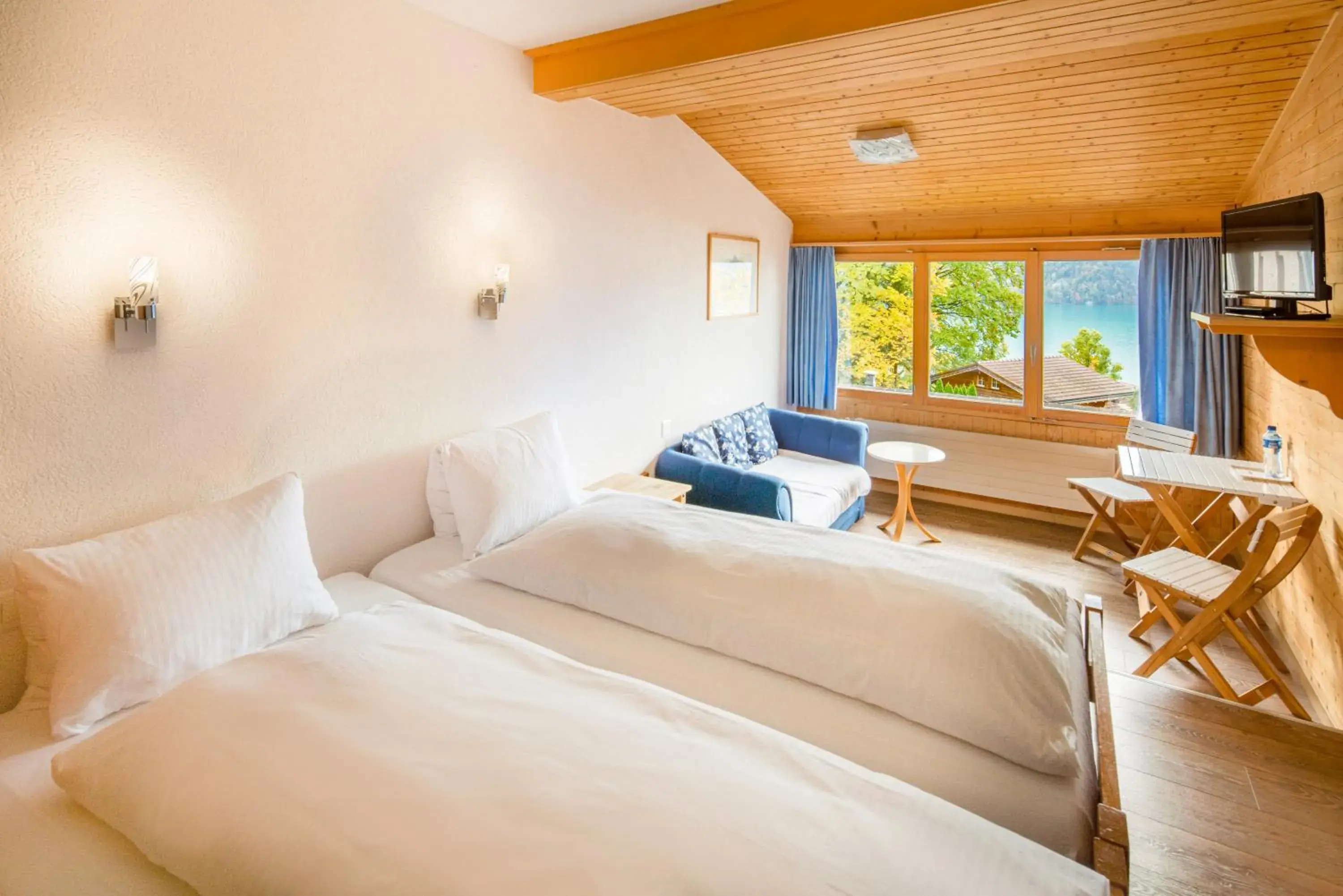 Classic Double Room with Lake view in Hotel Lindenhof by Crossworld AG Classic Double Room with Lake view in Hotel Lindenhof by Crossworld AG