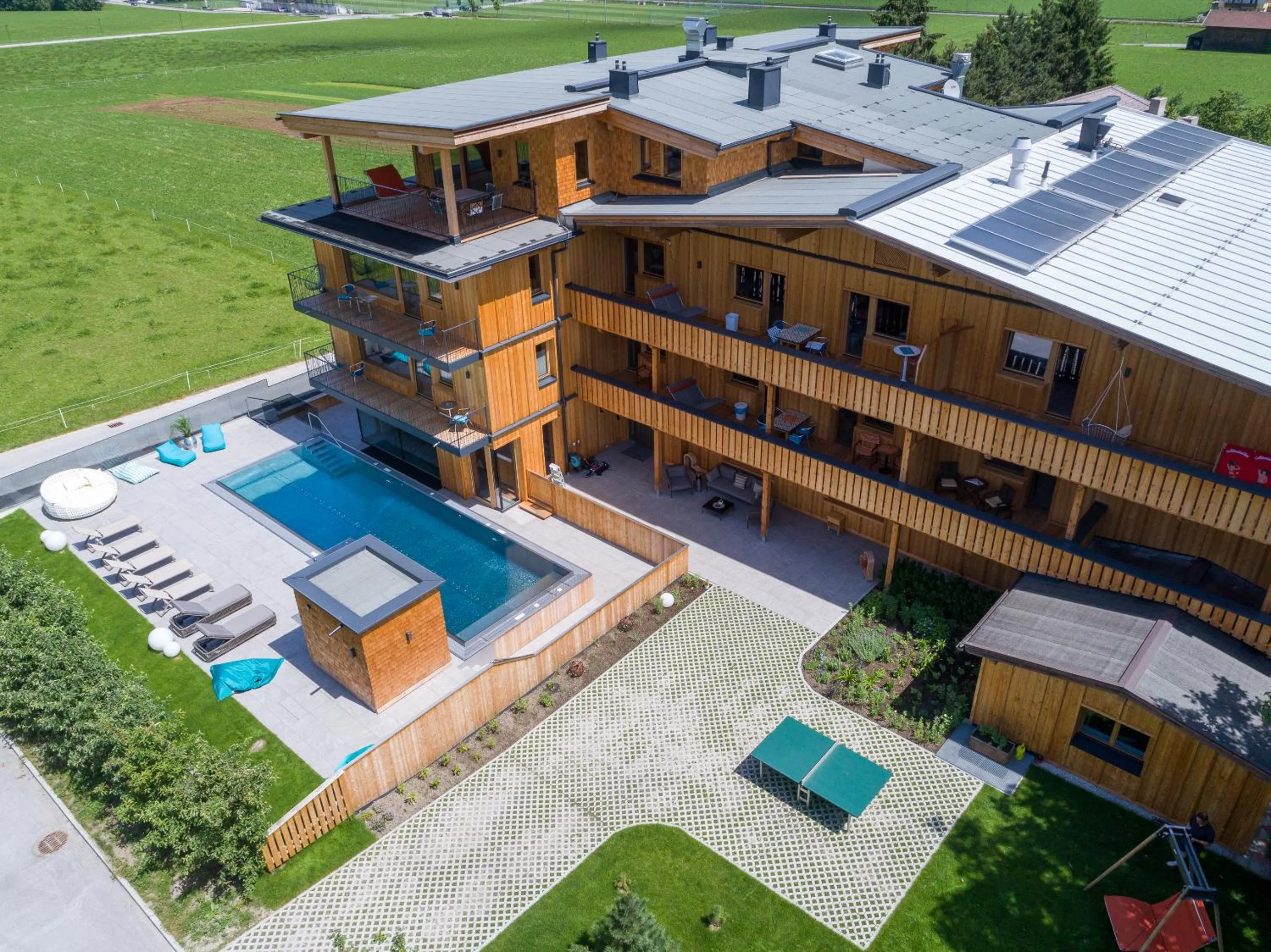 Bird's eye view in Appartement Zillertal Klee mit Restaurant KleemenTine