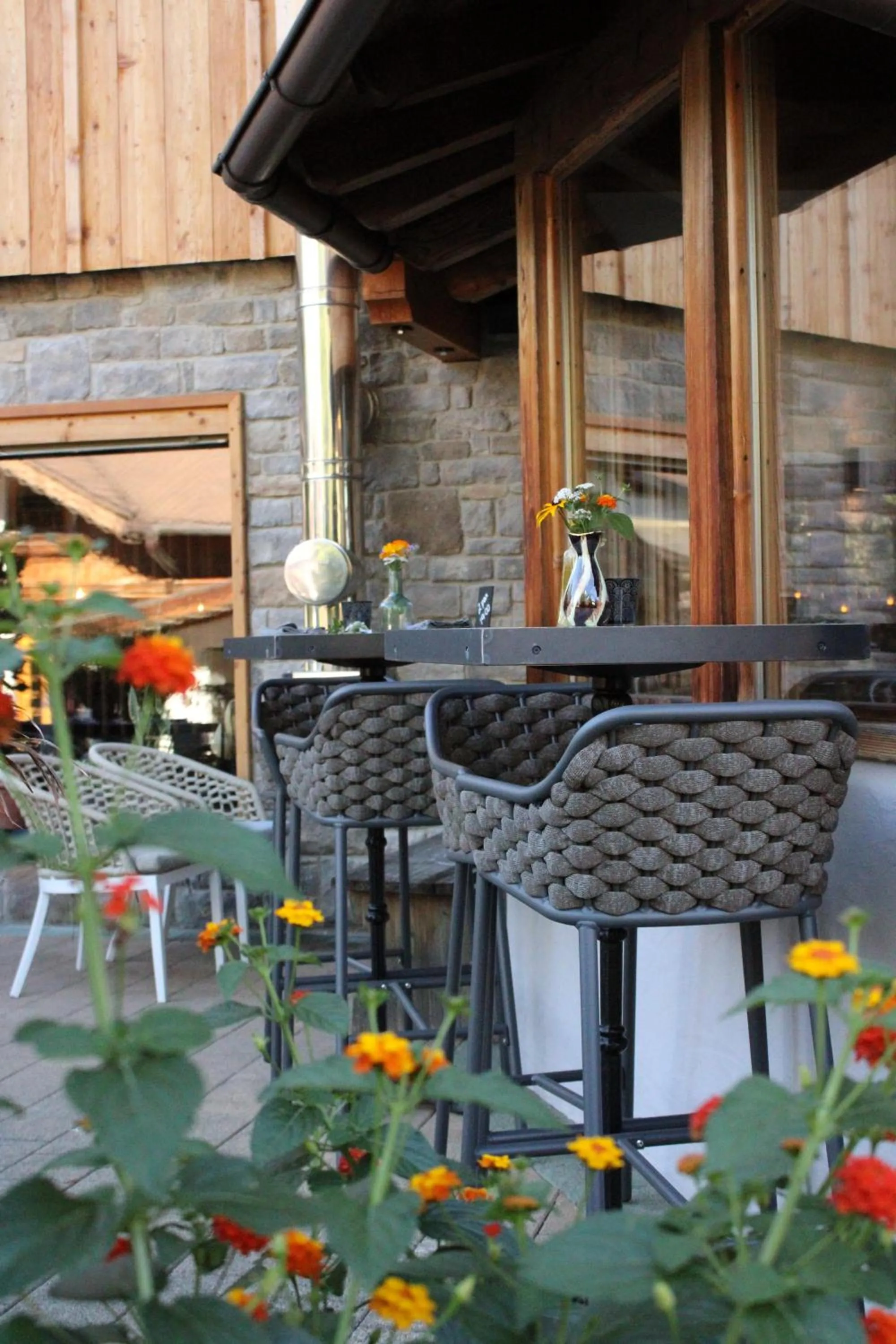 Food and drinks in Appartement Zillertal Klee mit Restaurant KleemenTine