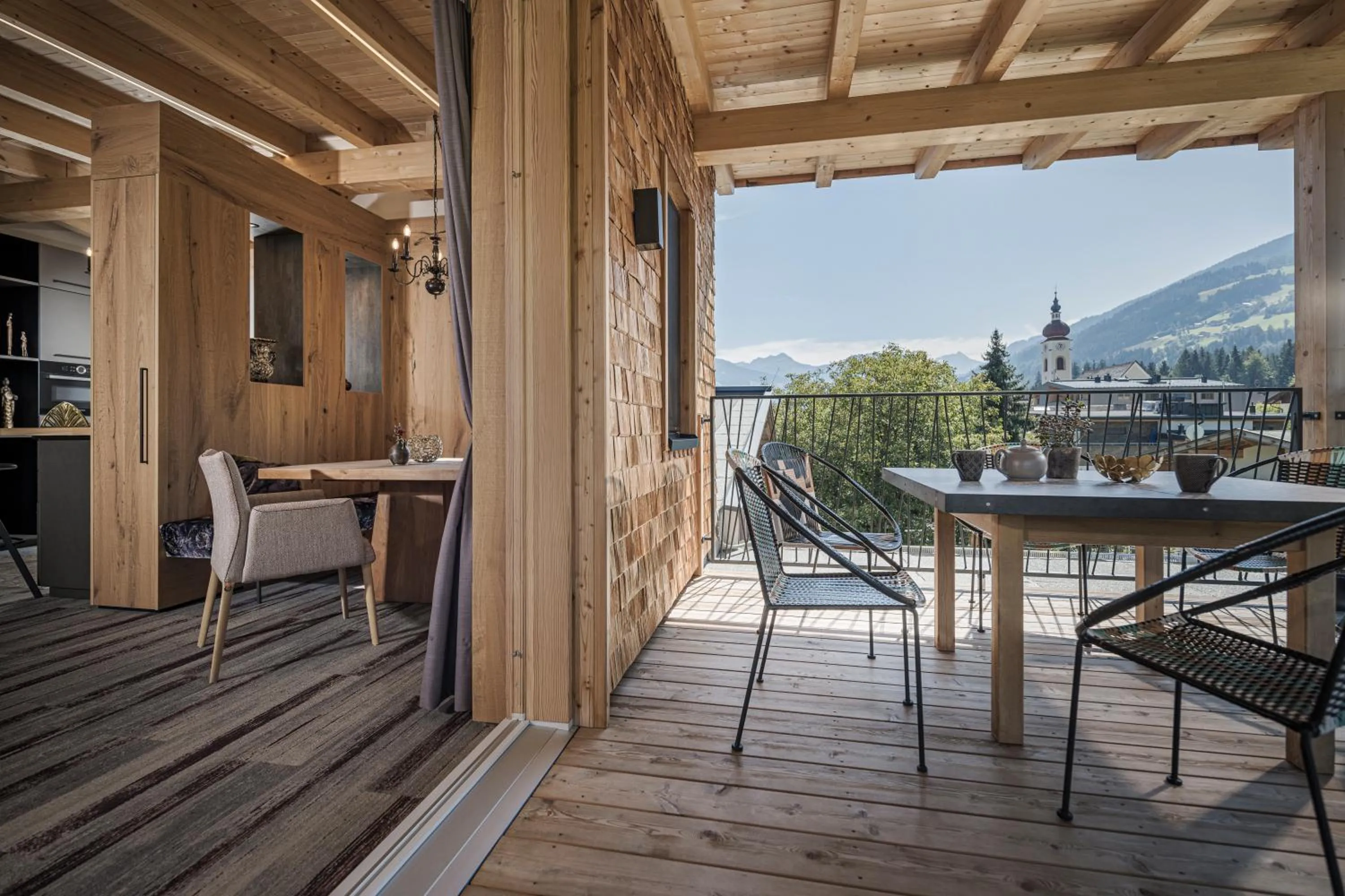 Appartement Zillertal Klee mit Restaurant KleemenTine
