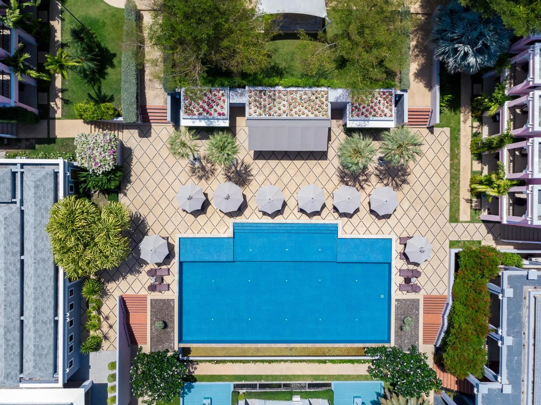 Swimming pool in Absolute Sanctuary