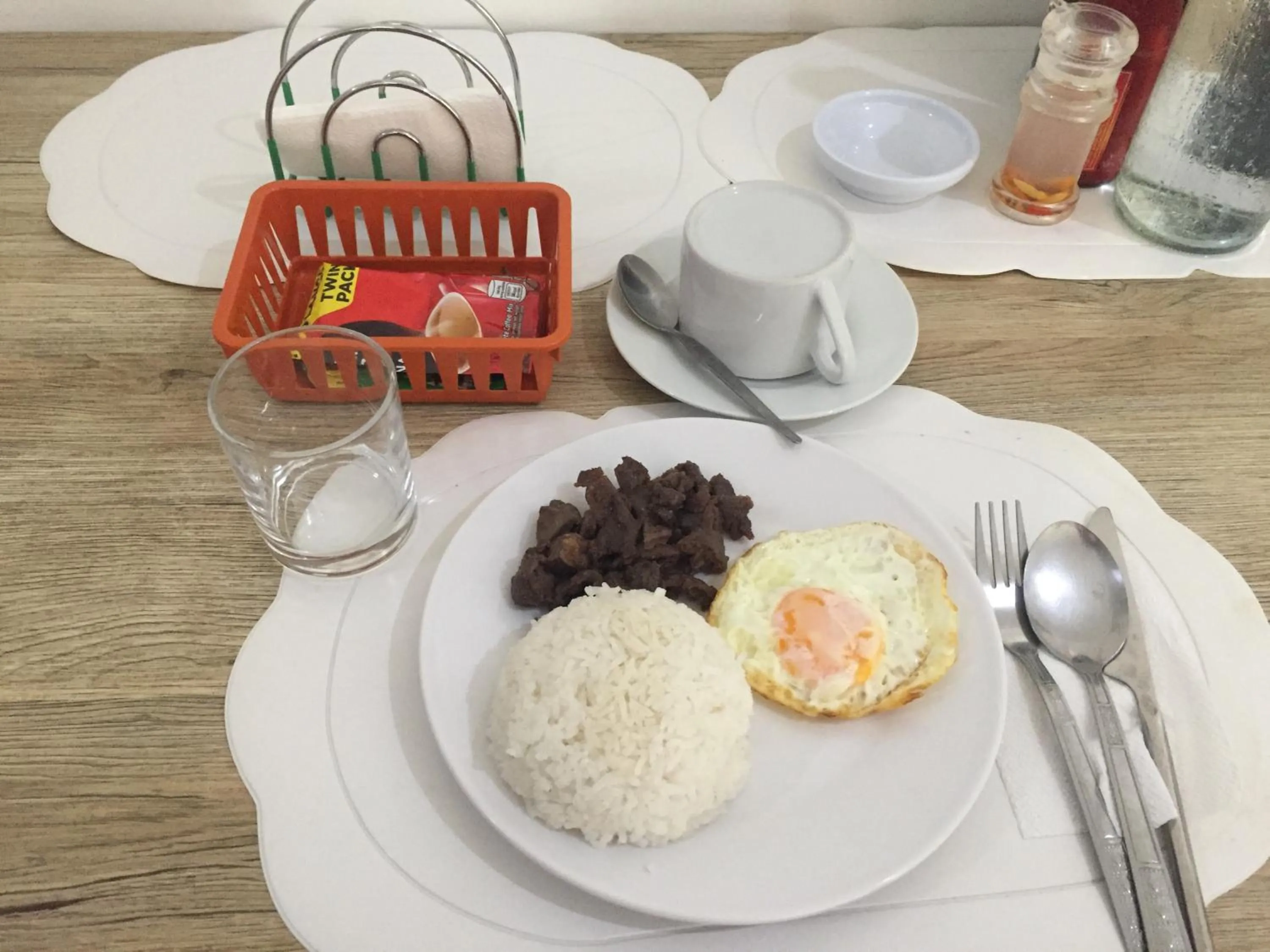 Asian breakfast in 4C's Tourist Lodge