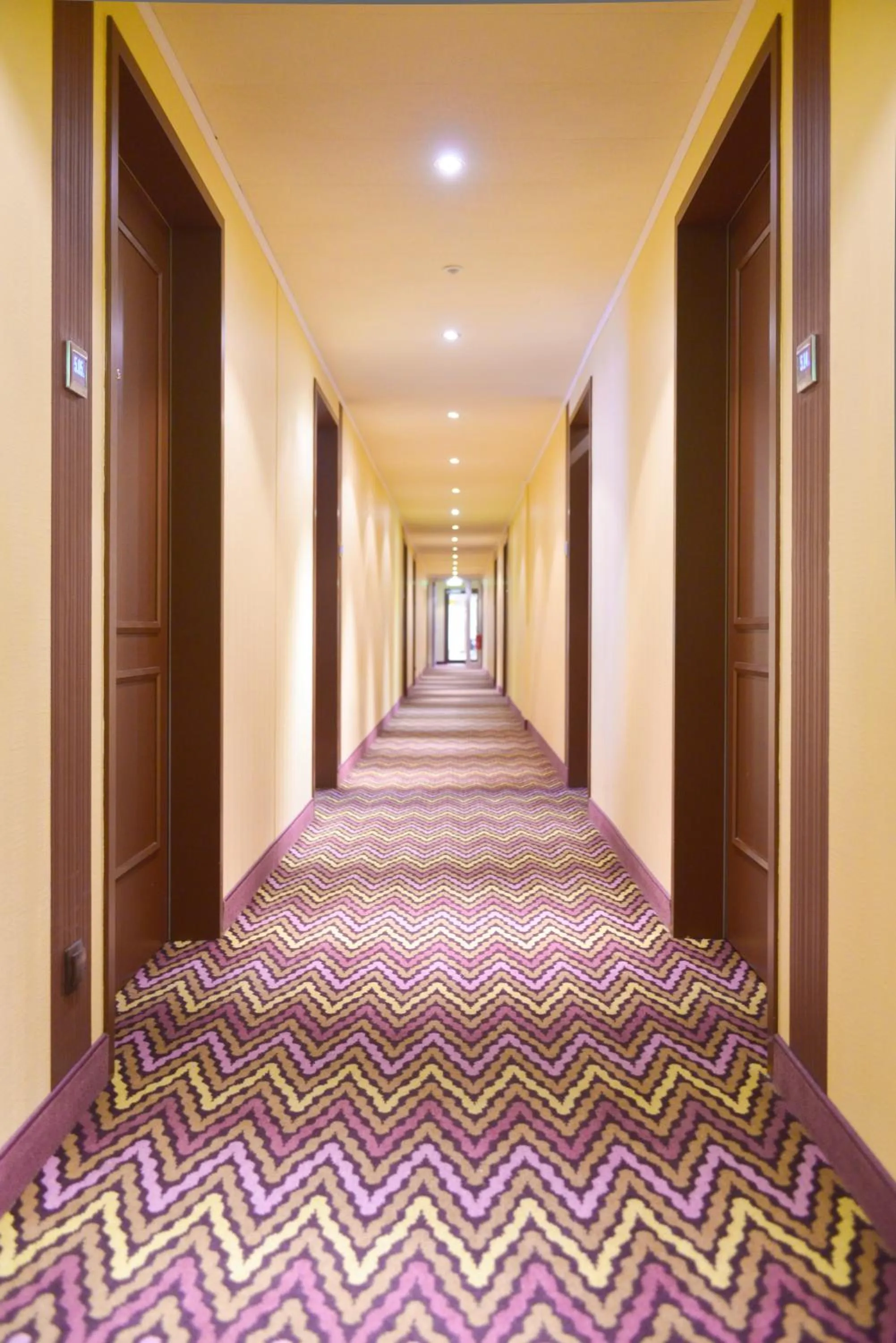 Decorative detail in AMC Apartments Ku'damm & Bundesallee