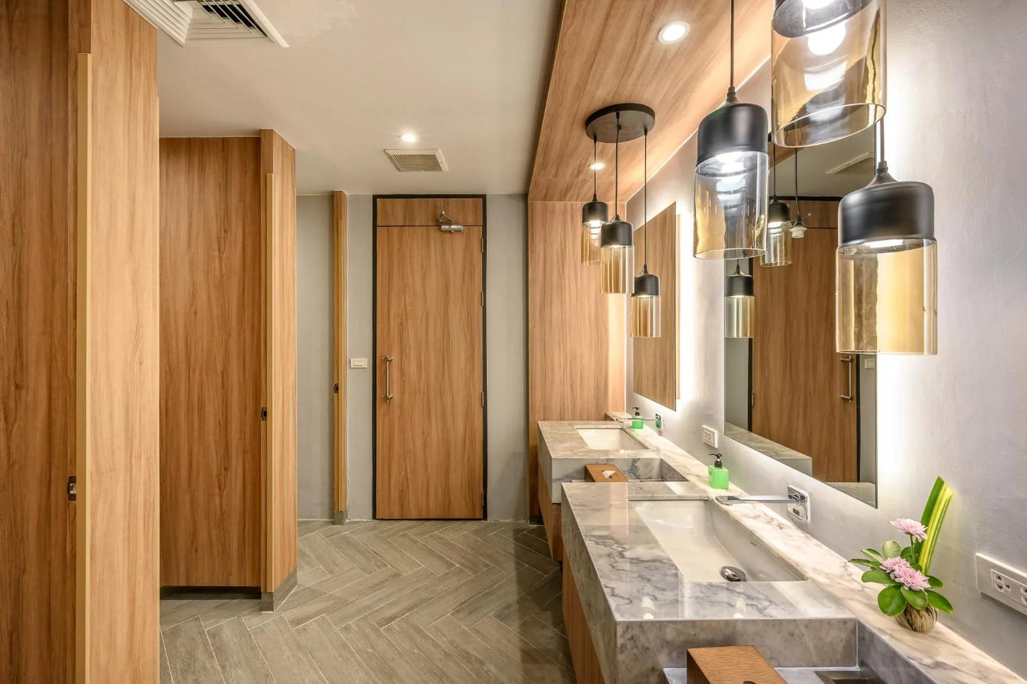 Toilet in Namaka Resort Kamala