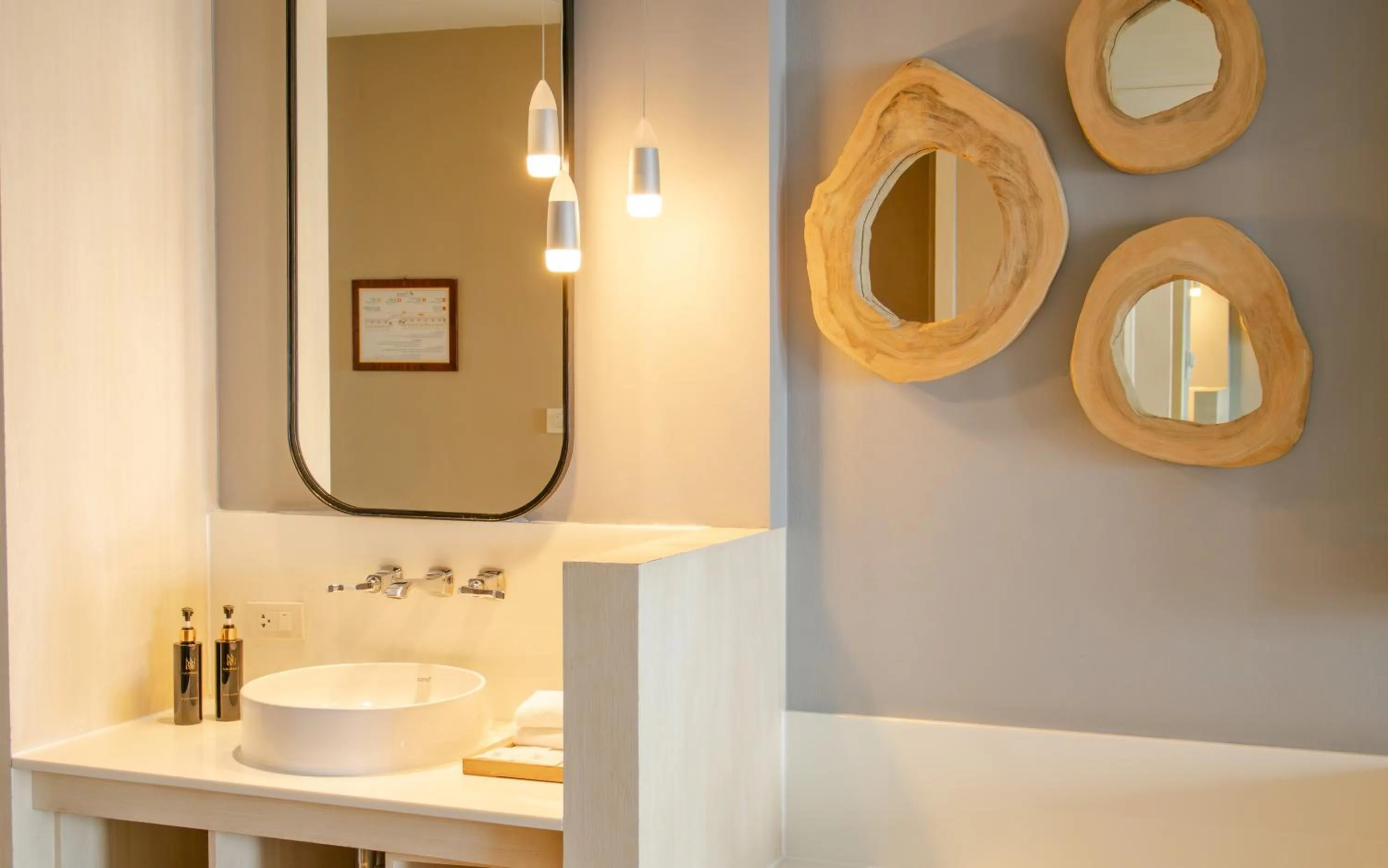 Area and facilities in Namaka Resort Kamala