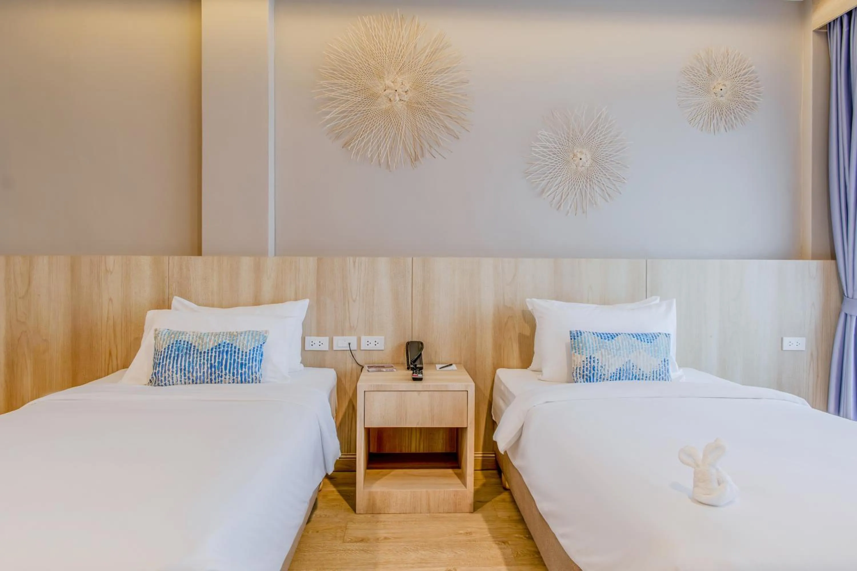 Bed in Namaka Resort Kamala