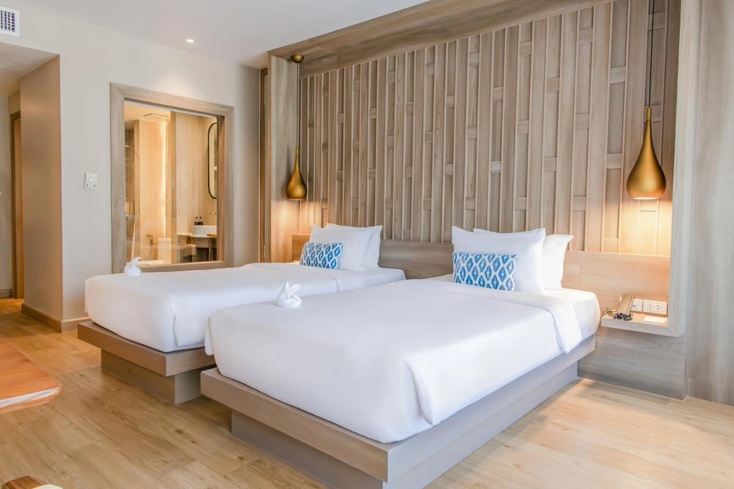 Bed in Namaka Resort Kamala