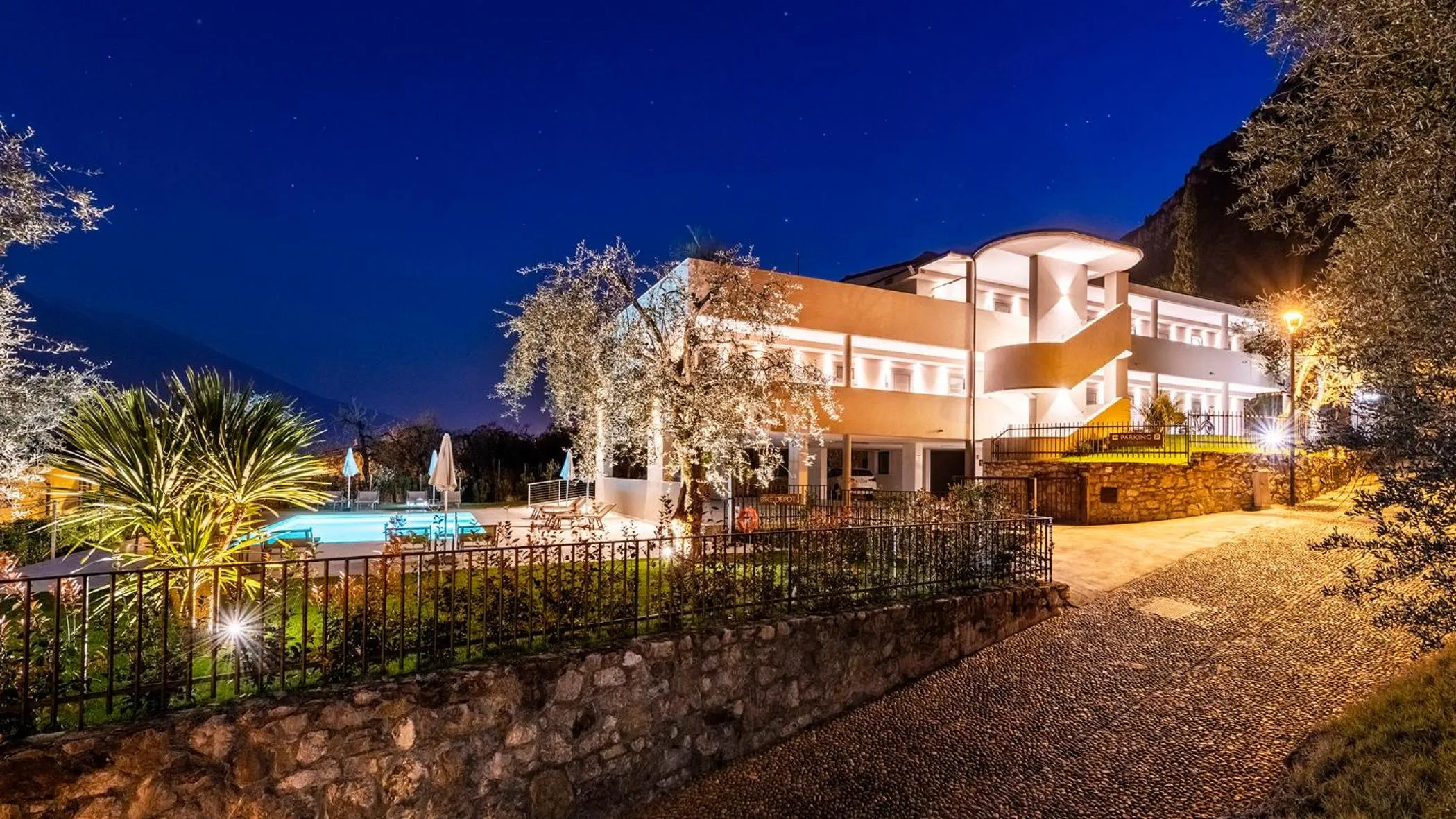 Property building in Evo Suites Apartments