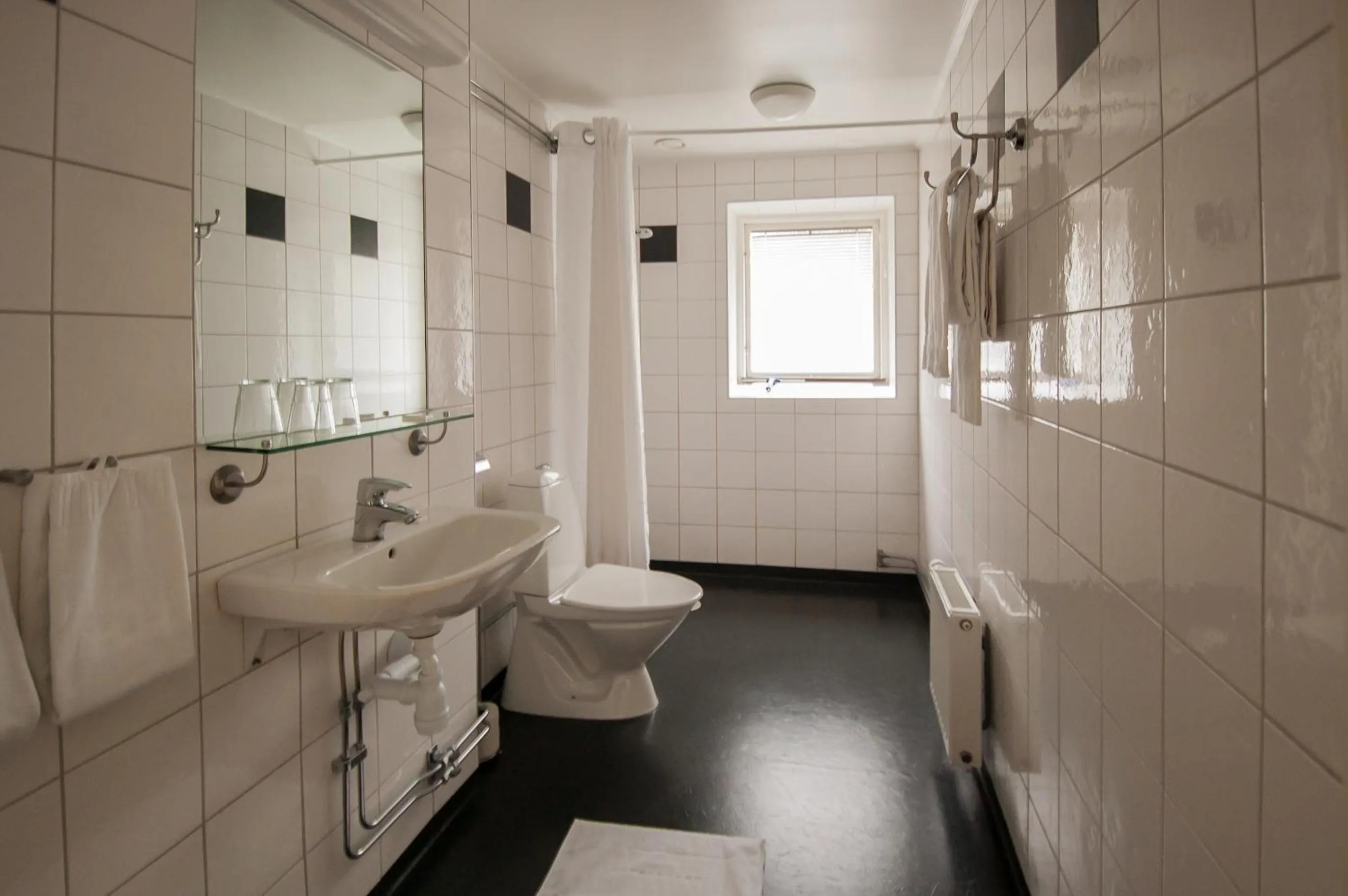 Bathroom in Slottshotellet Annex