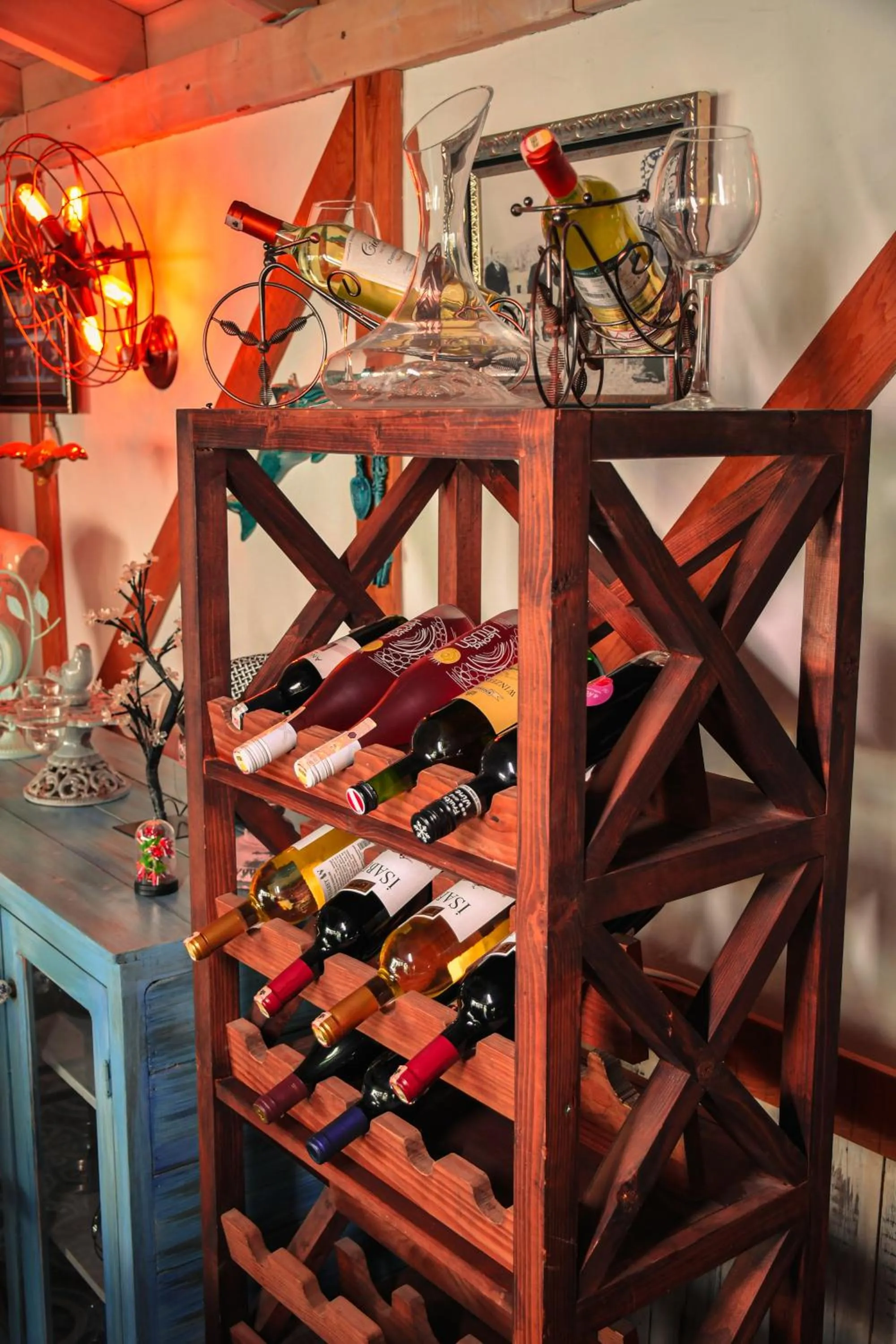 Restaurant/places to eat in Bay C