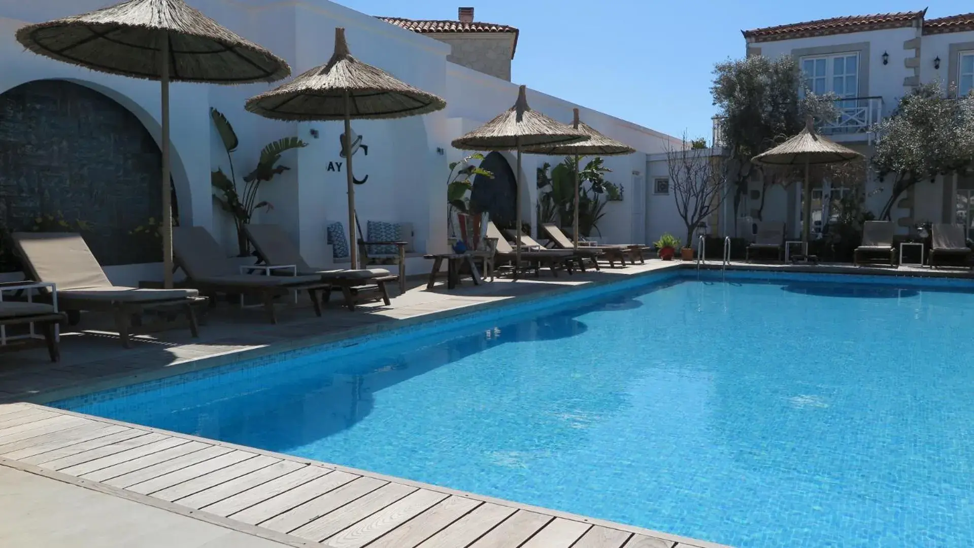 Deluxe Double Room in Bay C Deluxe Double Room in Bay C