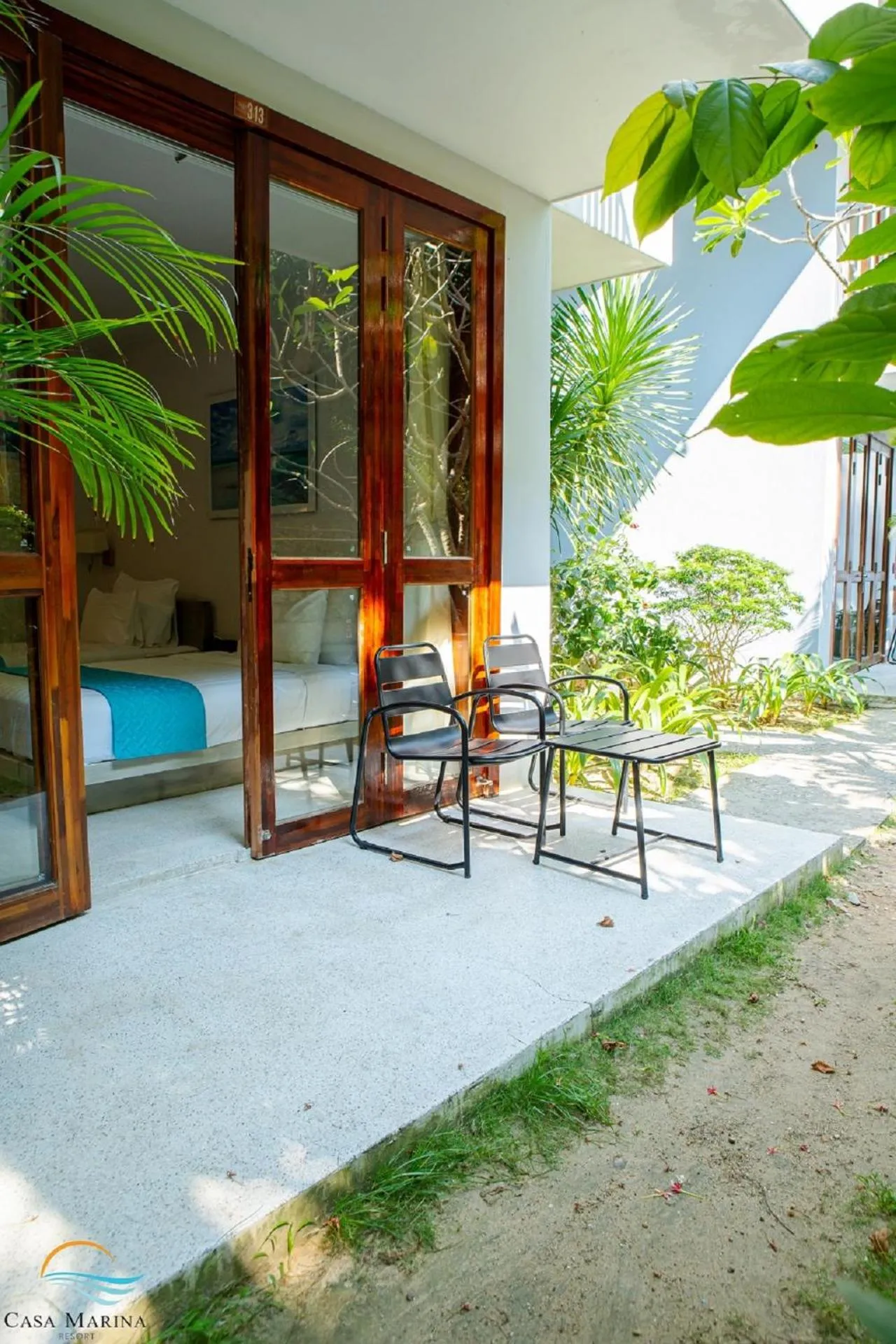 Day in Casa Marina Resort