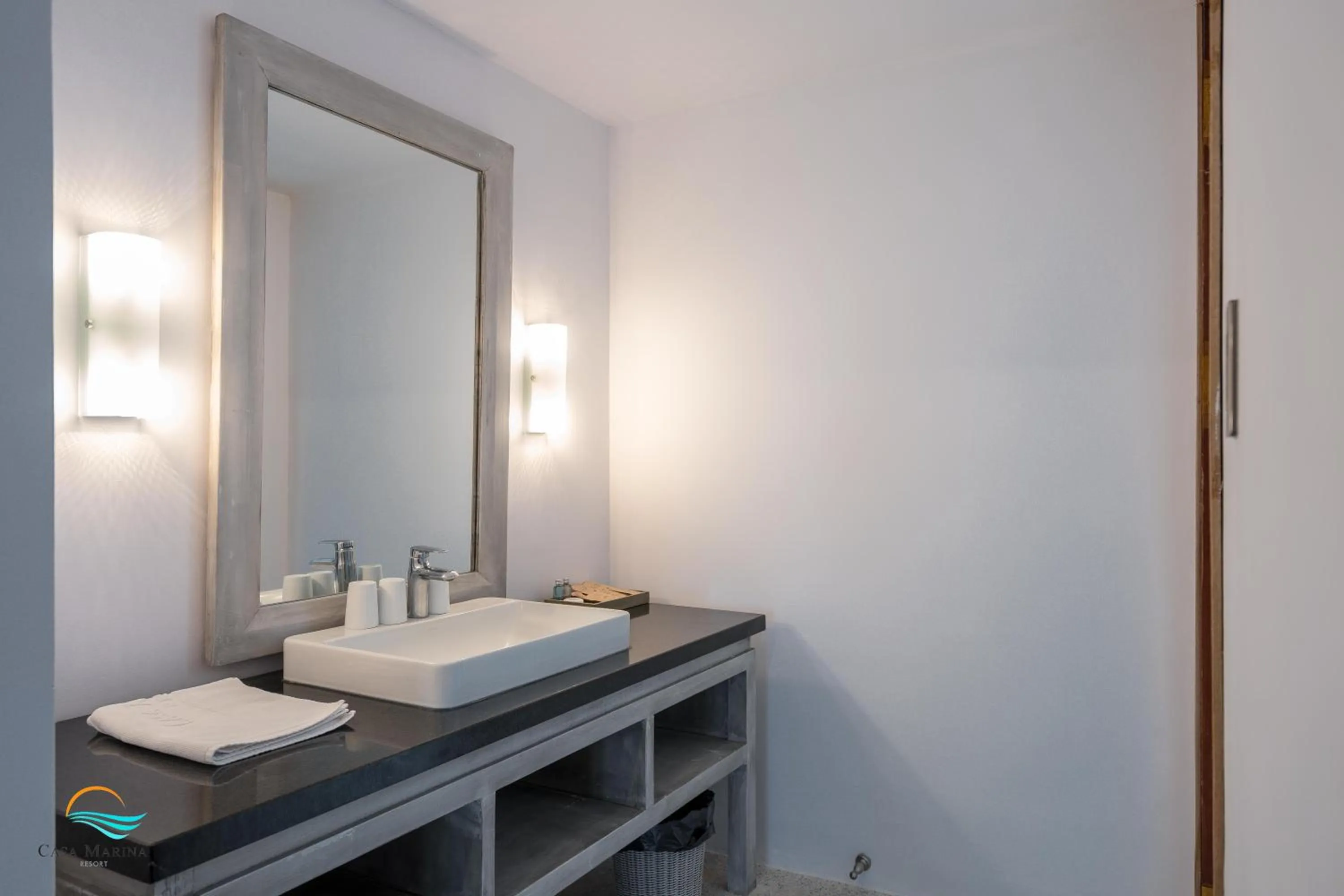 Bathroom in Casa Marina Resort