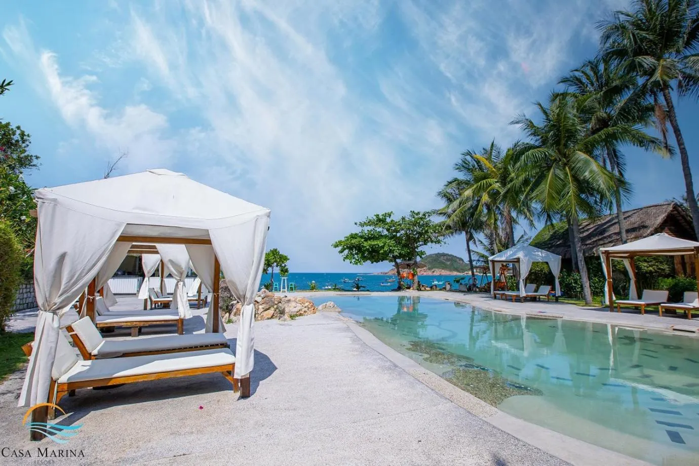 Day in Casa Marina Resort