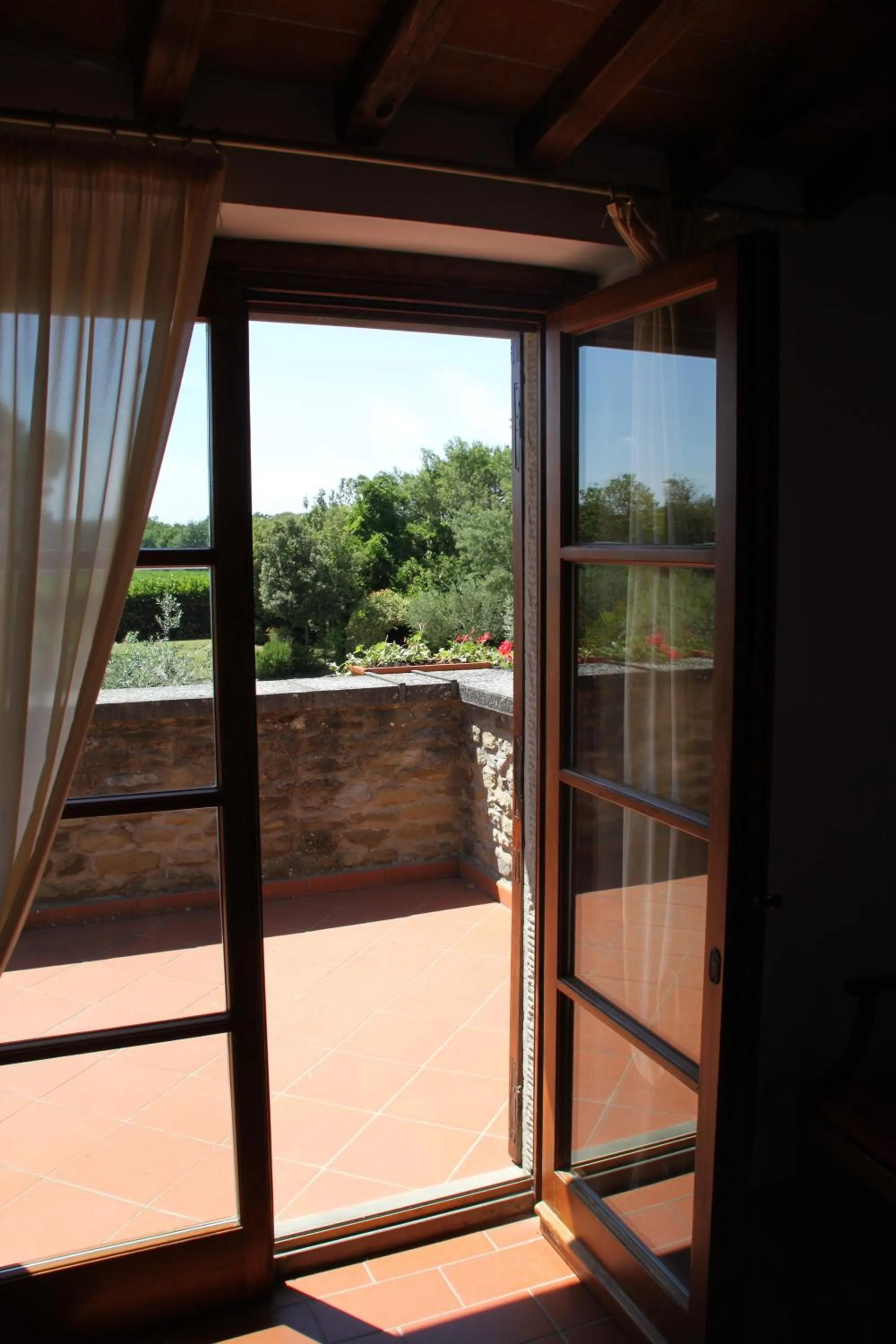 Day in Ortali Country House