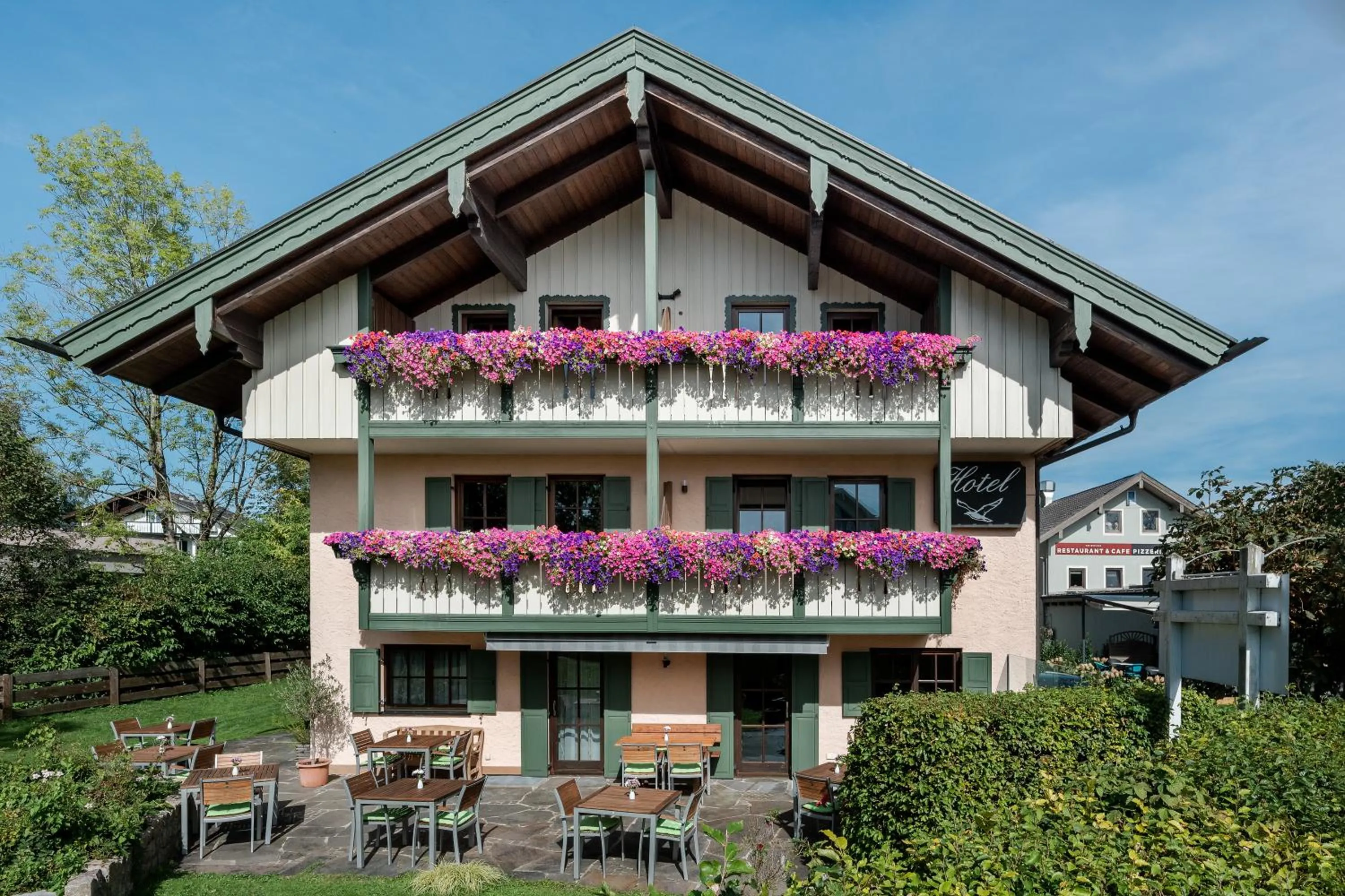 Property building in Hotel Garni Möwe am See