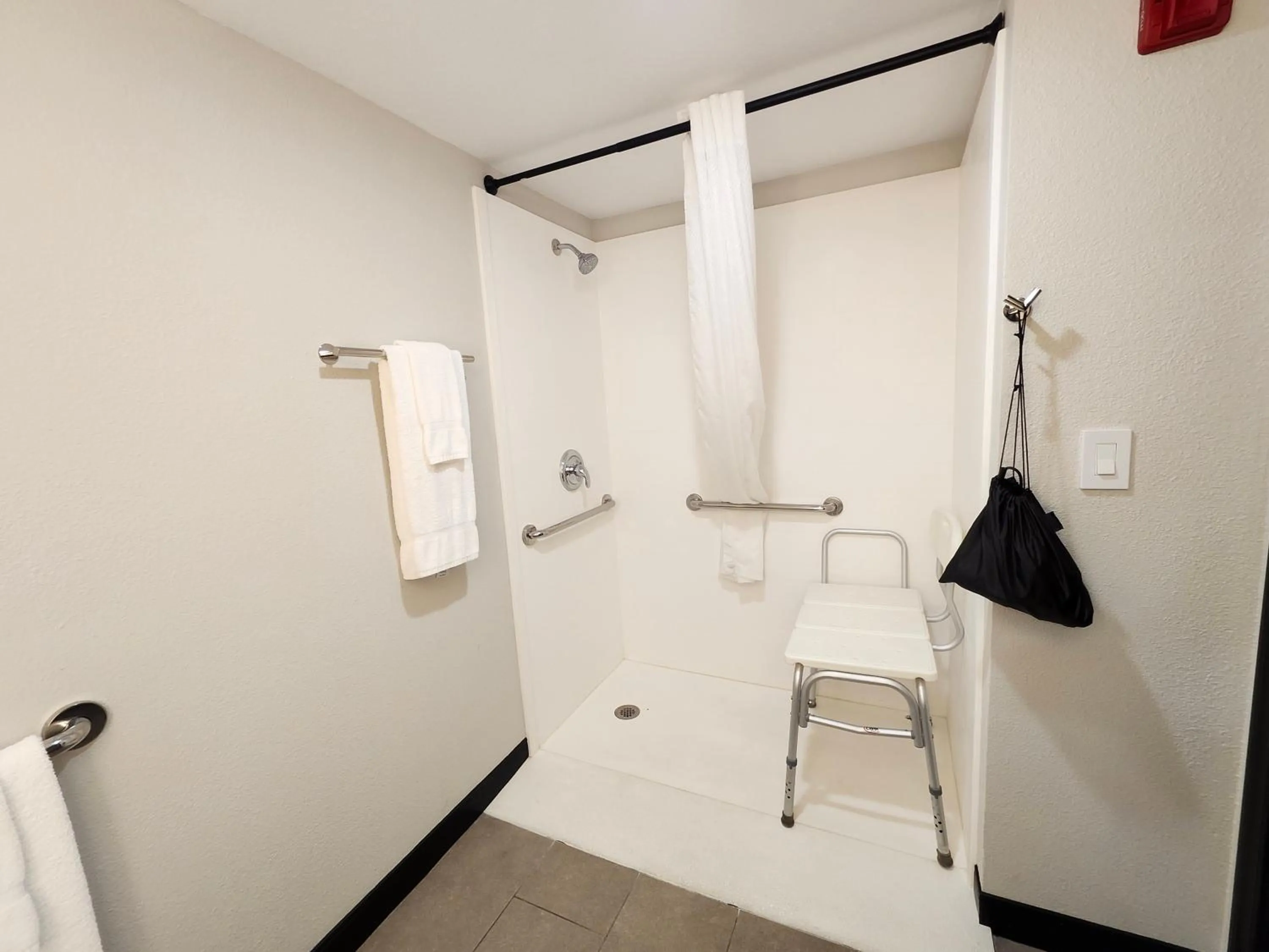 The Grand Inn Peoria