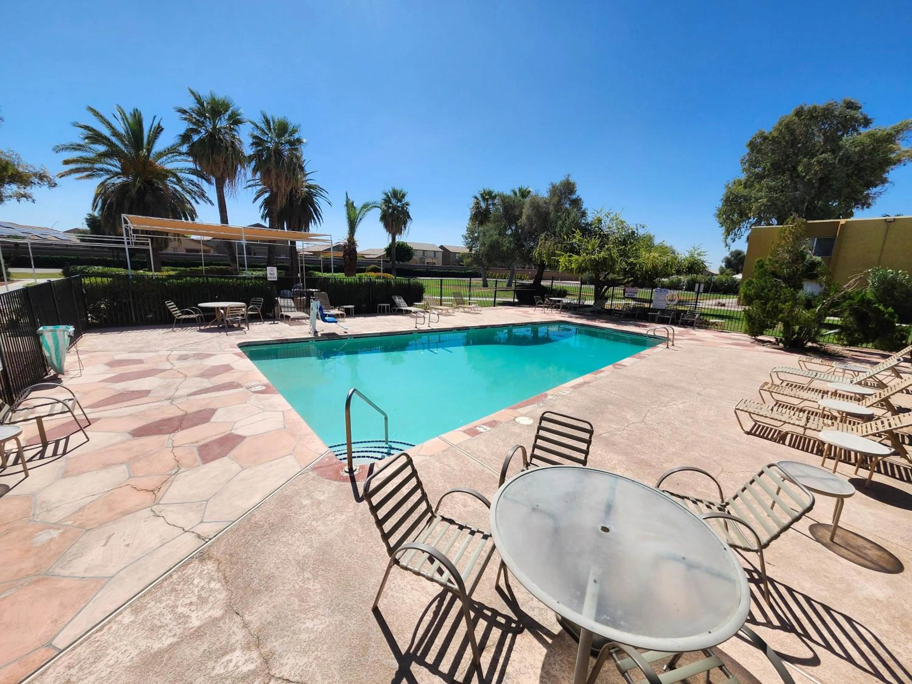 The Grand Inn Peoria