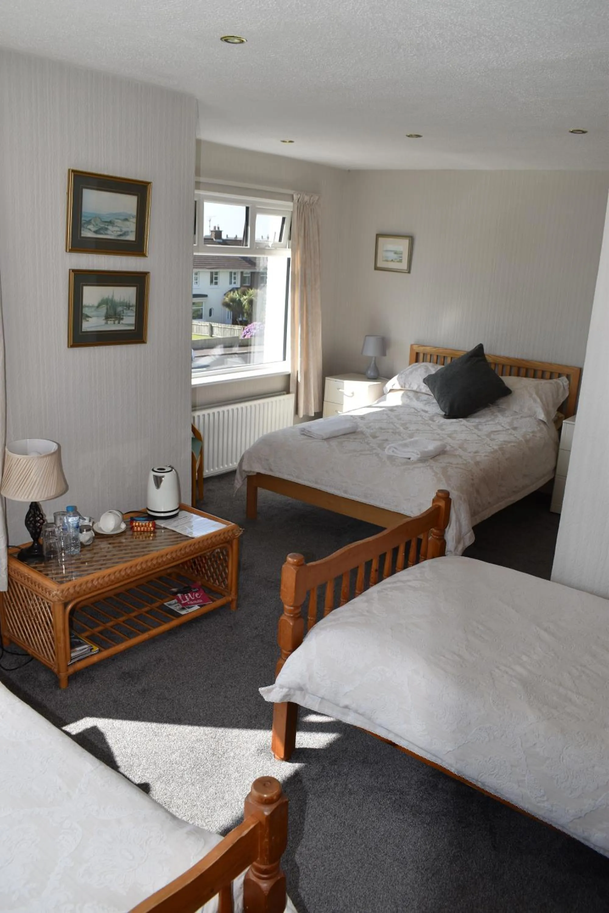 Bed in Brae-Mar B&B
