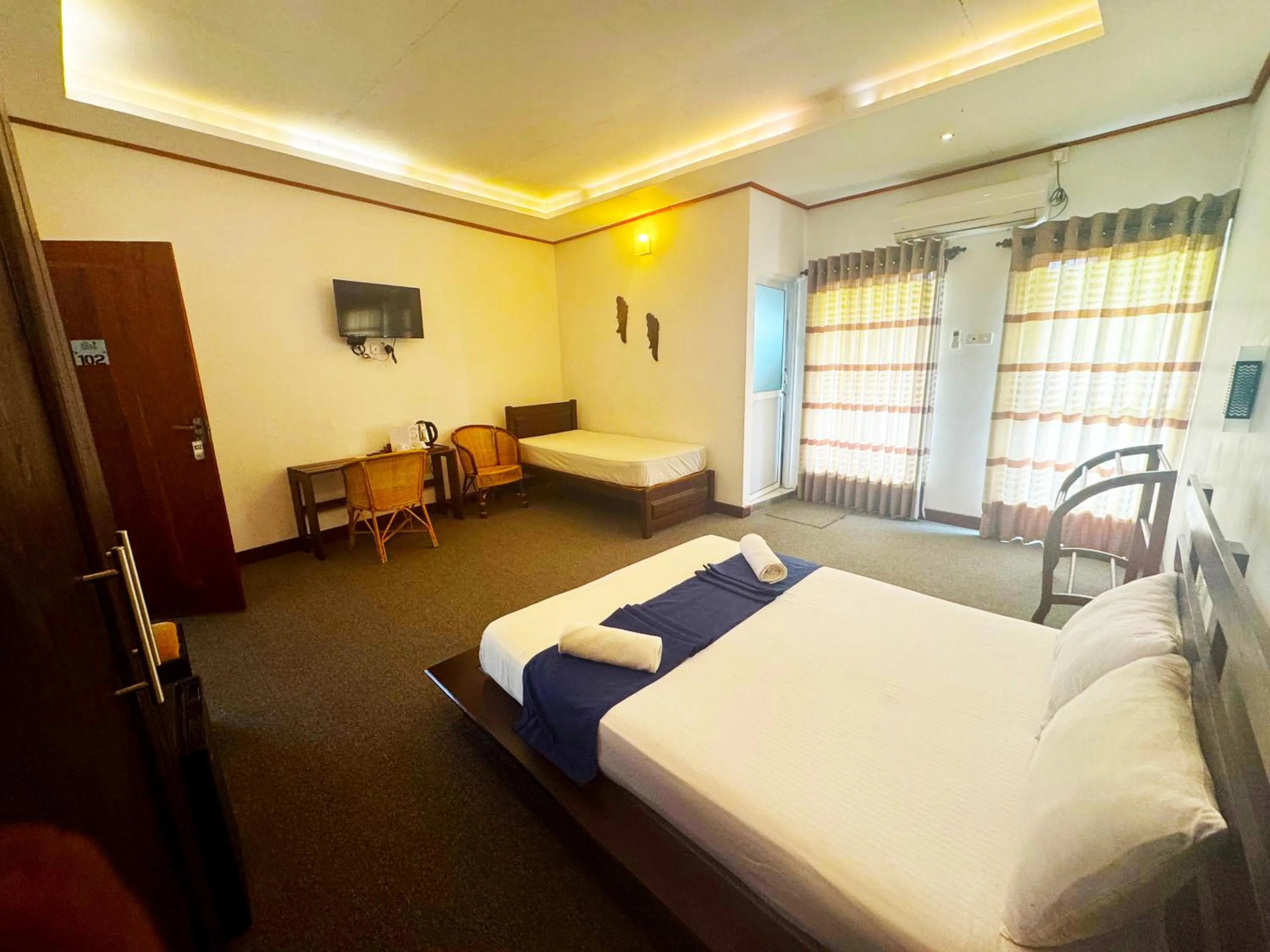 Bedroom, Bed in Nico Lagoon Hotel