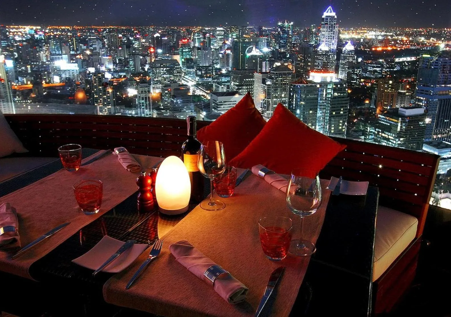 Restaurant/places to eat in Centara Grand At CentralWorld