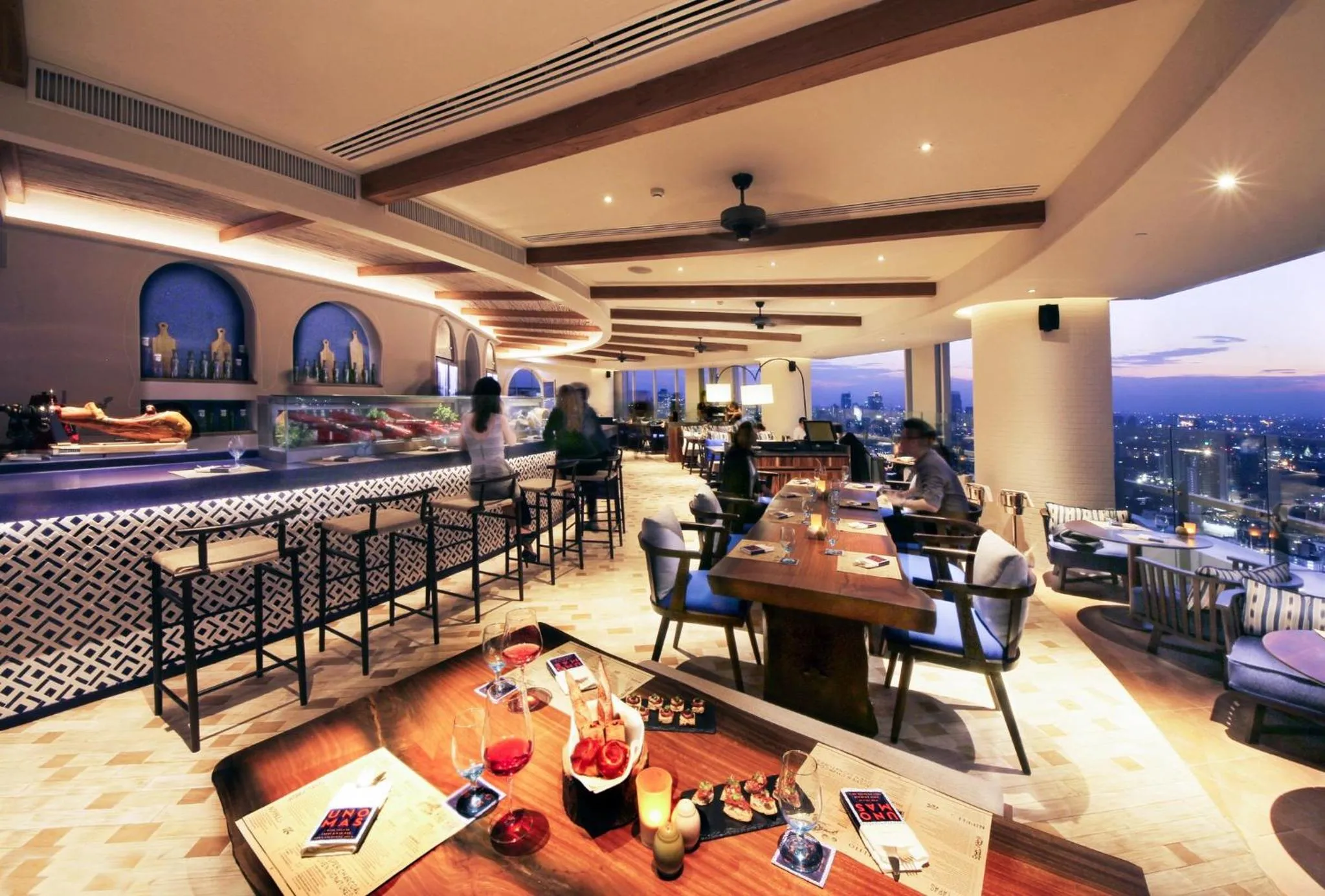 Restaurant/places to eat in Centara Grand At CentralWorld