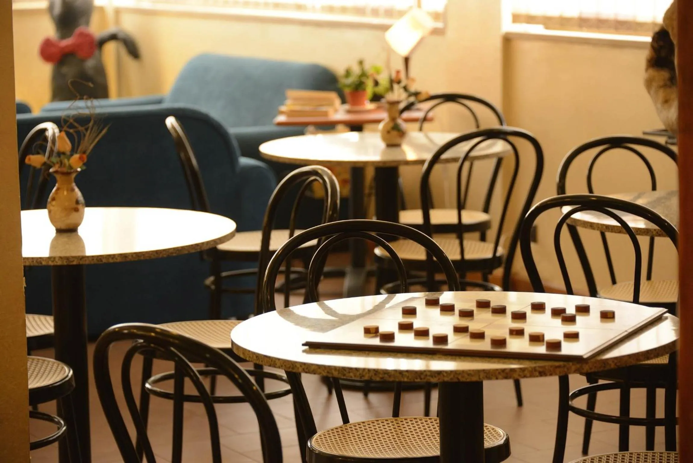 Restaurant/places to eat in Hotel Trasimeno