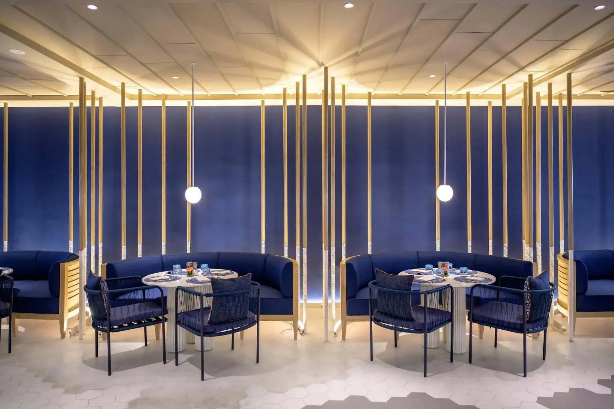 Restaurant/places to eat in Centara Karon Resort Phuket Restaurant/places to eat in Centara Karon Resort Phuket