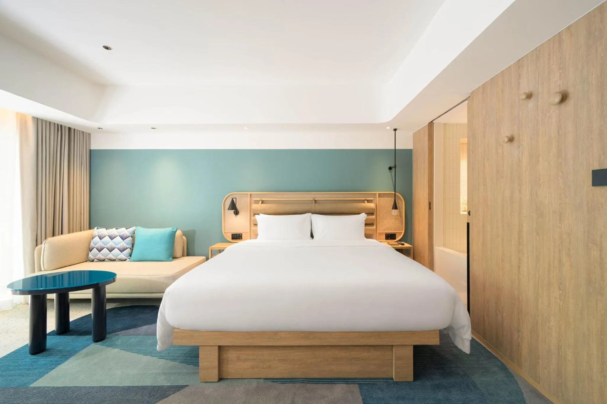 Photo of the whole room, Bed in Centara Karon Resort Phuket