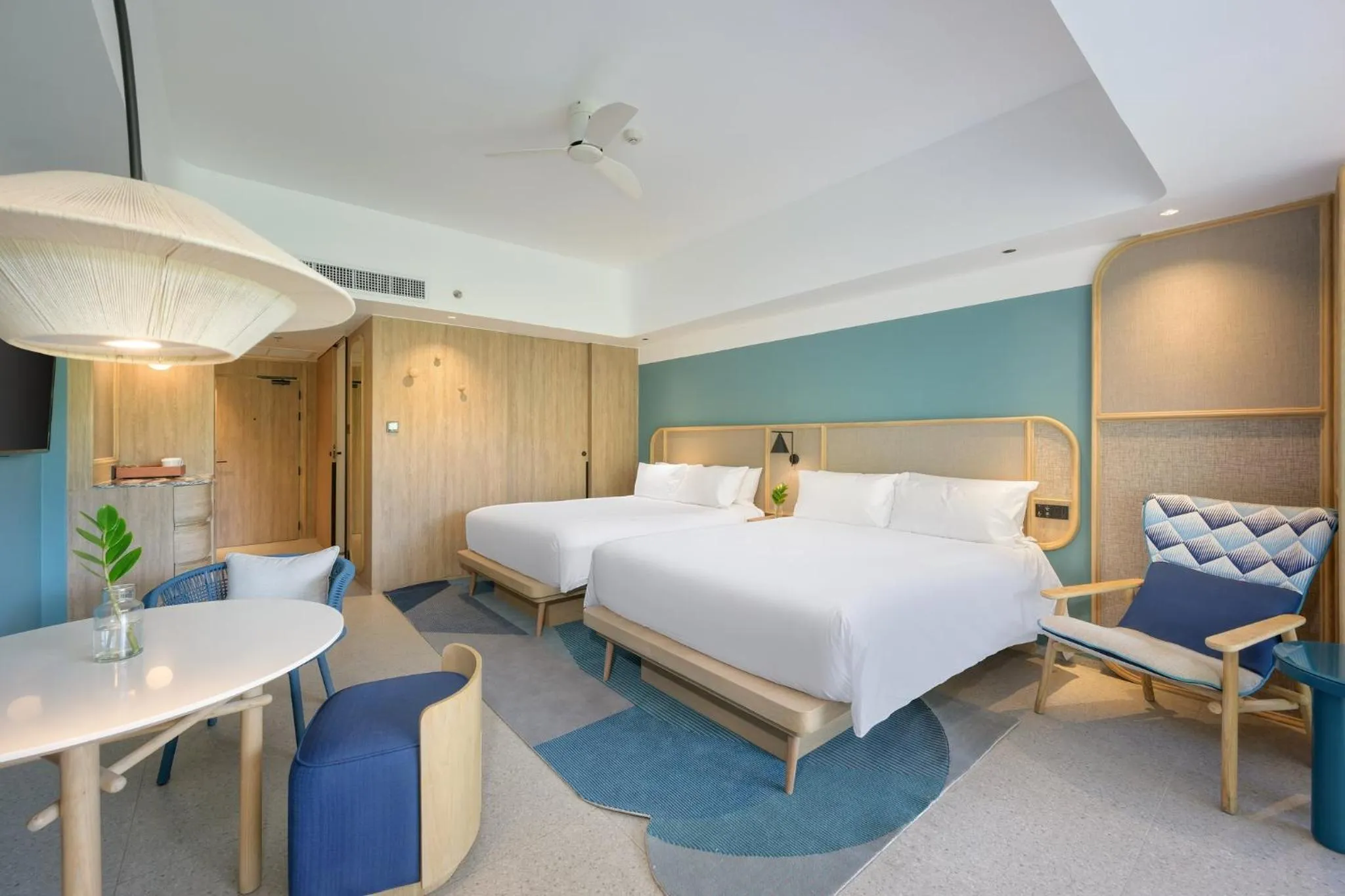 Photo of the whole room, Bed in Centara Karon Resort Phuket