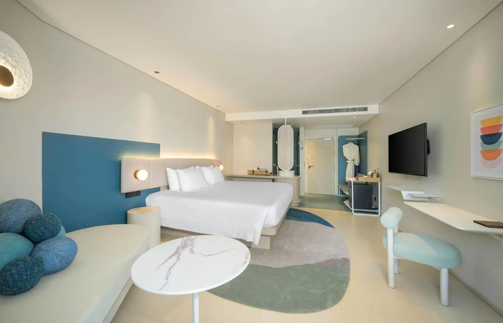 Property building, Bed in Centara Karon Resort Phuket Property building, Bed in Centara Karon Resort Phuket