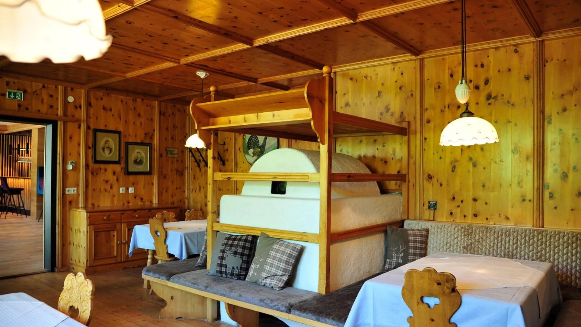 Restaurant/places to eat in Hotel Königsblick by keyone