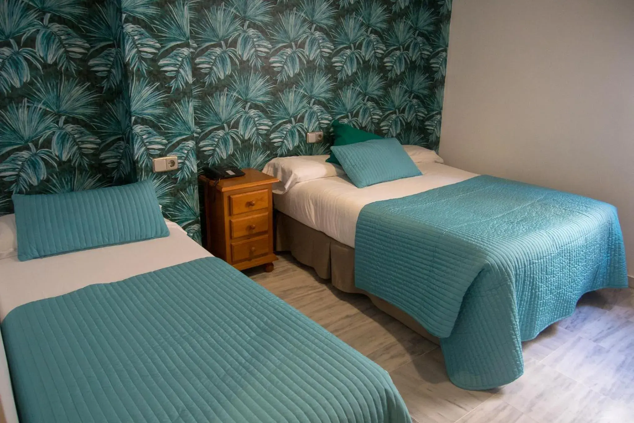 Triple Room in Hotel Isla Menor Triple Room in Hotel Isla Menor