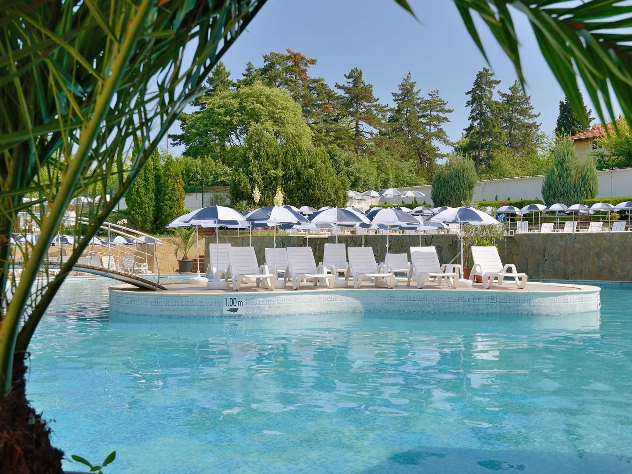 Swimming pool in Augusta SPA Hotel