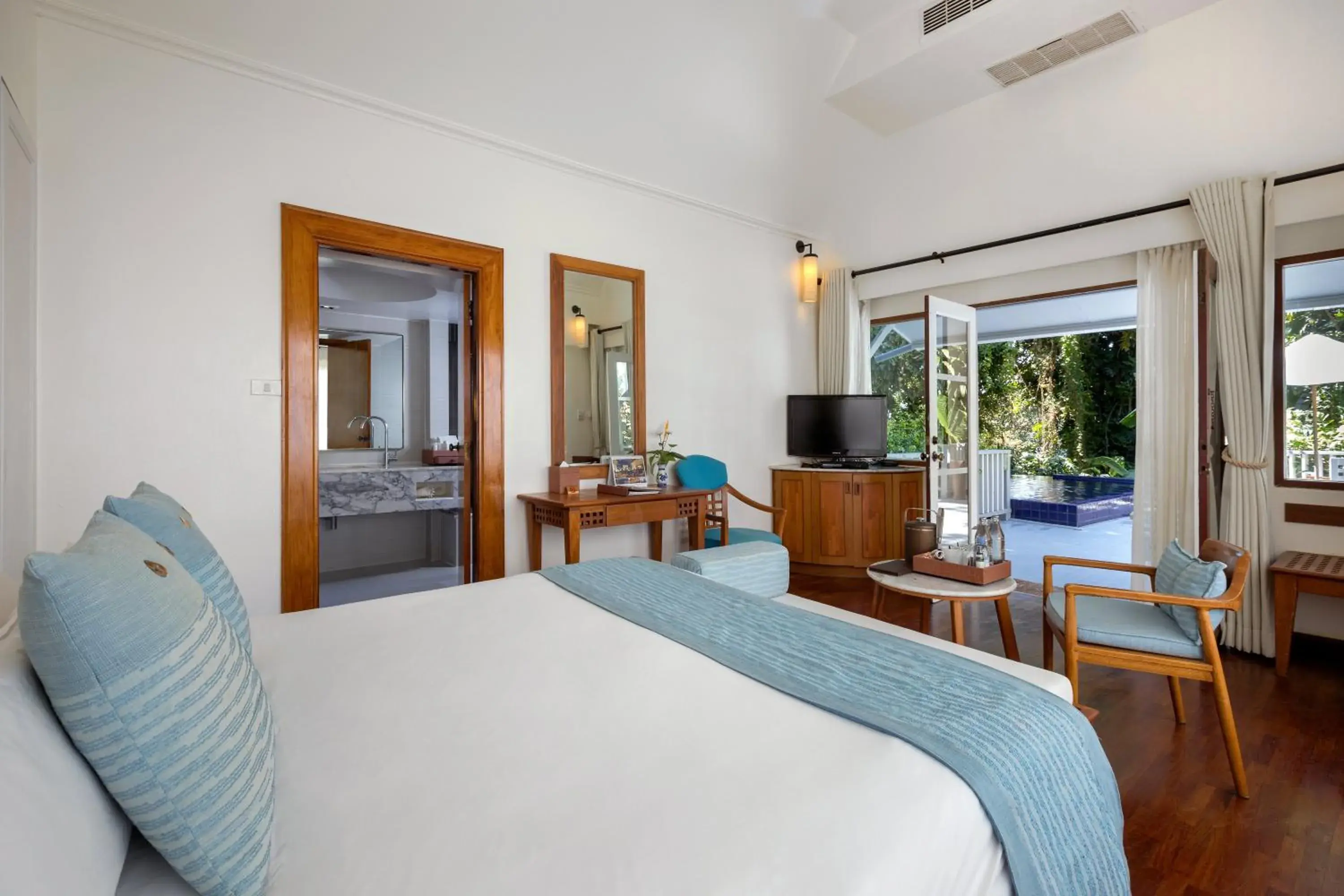 Photo of the whole room, Bed in Centara Villas Samui - SHA Plus Photo of the whole room, Bed in Centara Villas Samui - SHA Plus