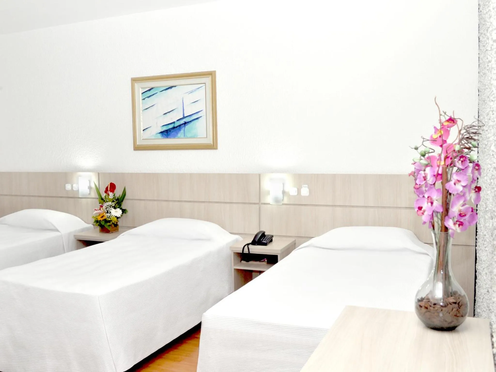 Bed in Caravelle Palace Hotel